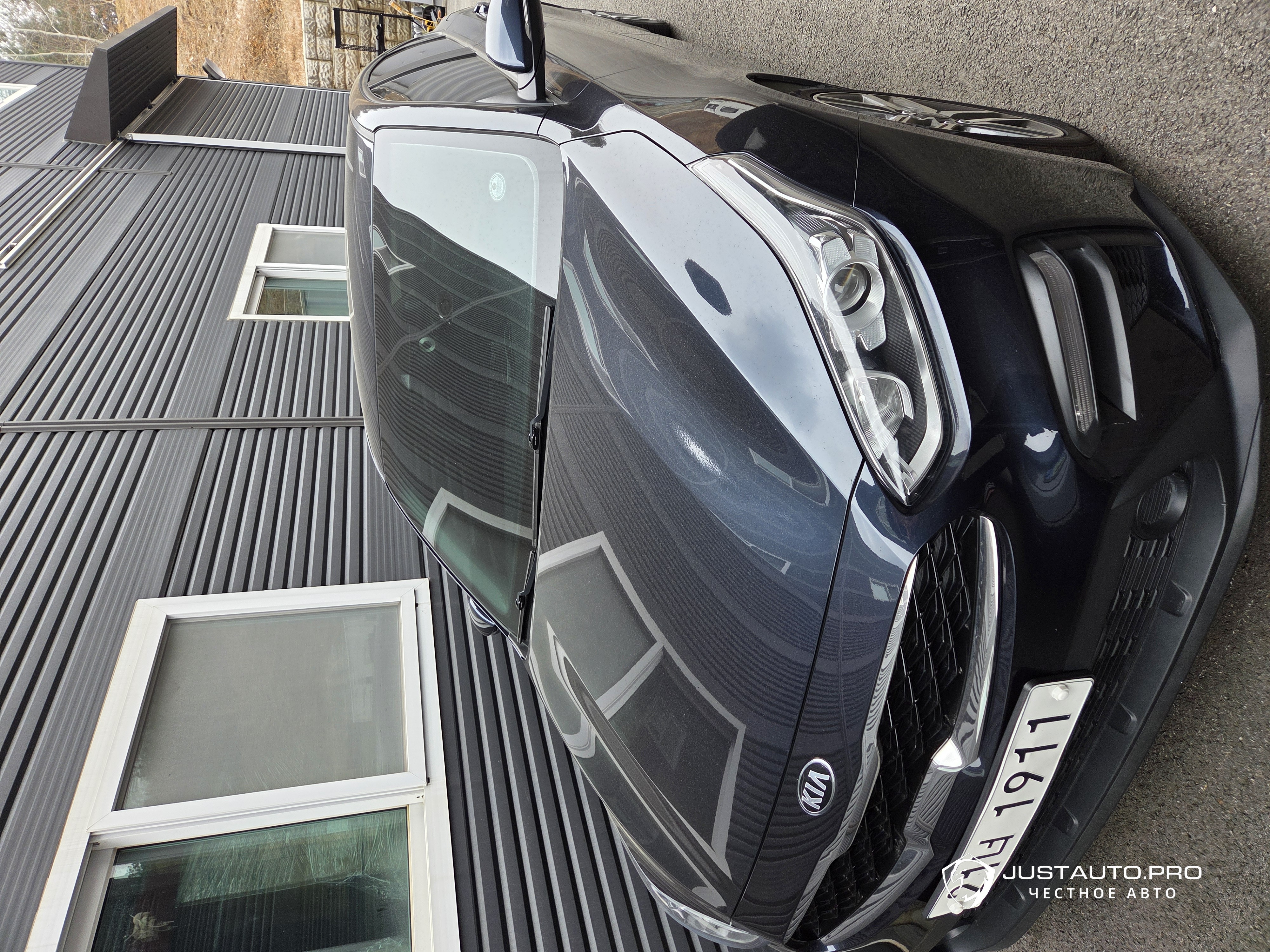 Автомобиль Kia K3