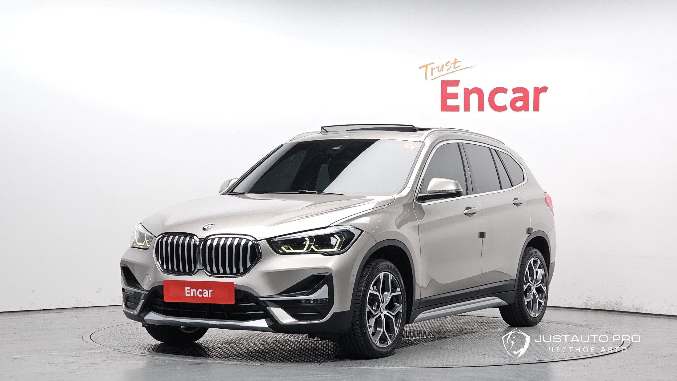 Автомобиль BMW X1