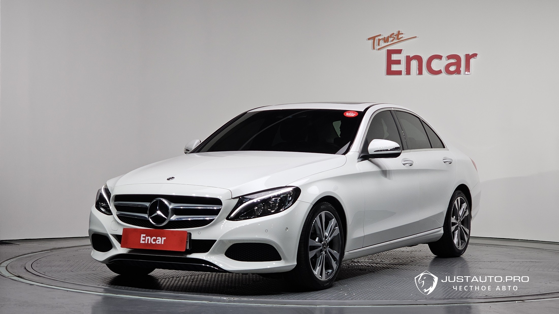 Автомобиль Mercedes-Benz C-Class