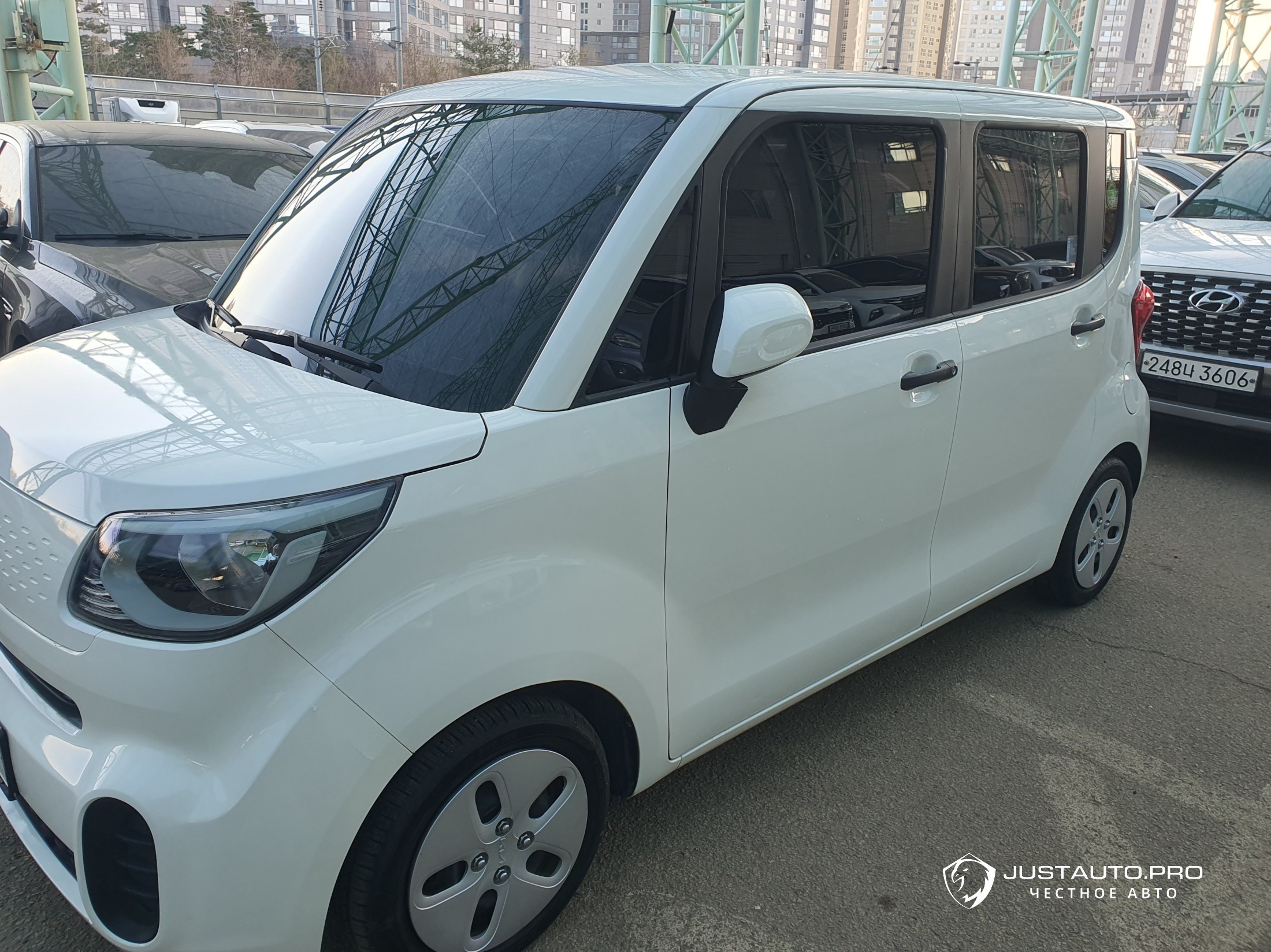 Автомобиль Kia RAY