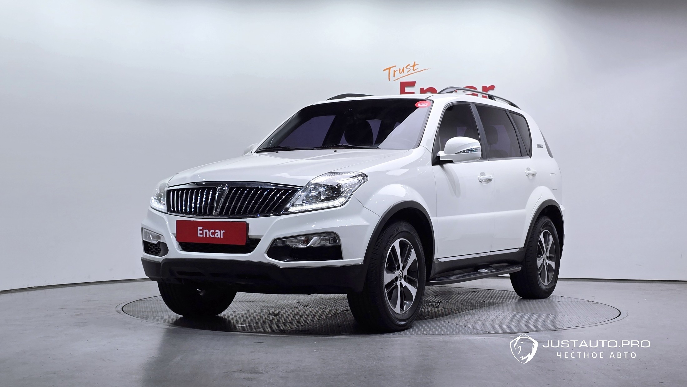 Автомобиль KG_Mobility_Ssangyong Rexton