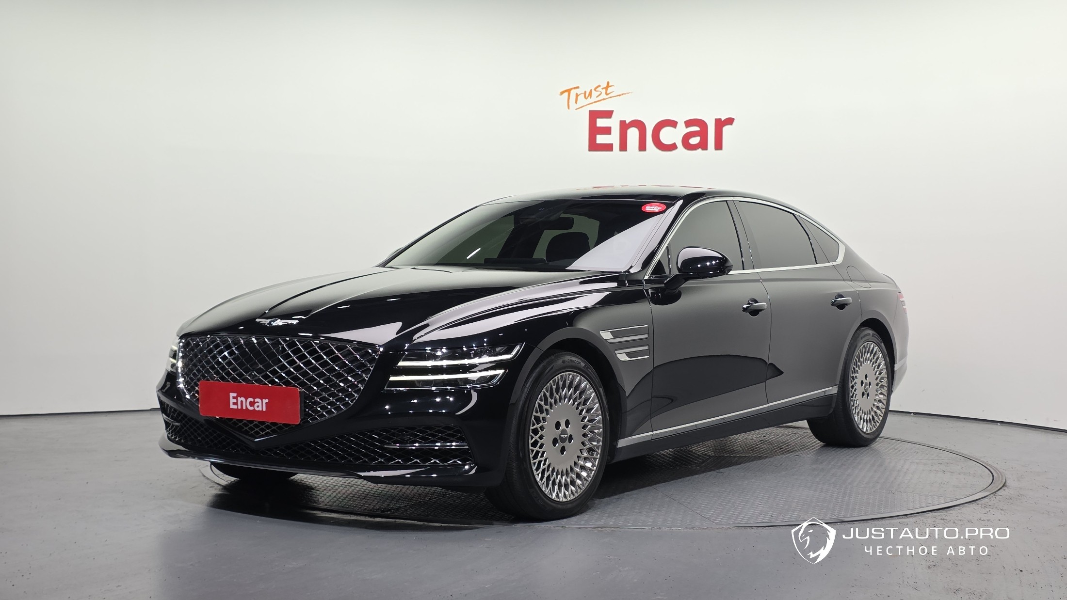 Автомобиль Genesis G80