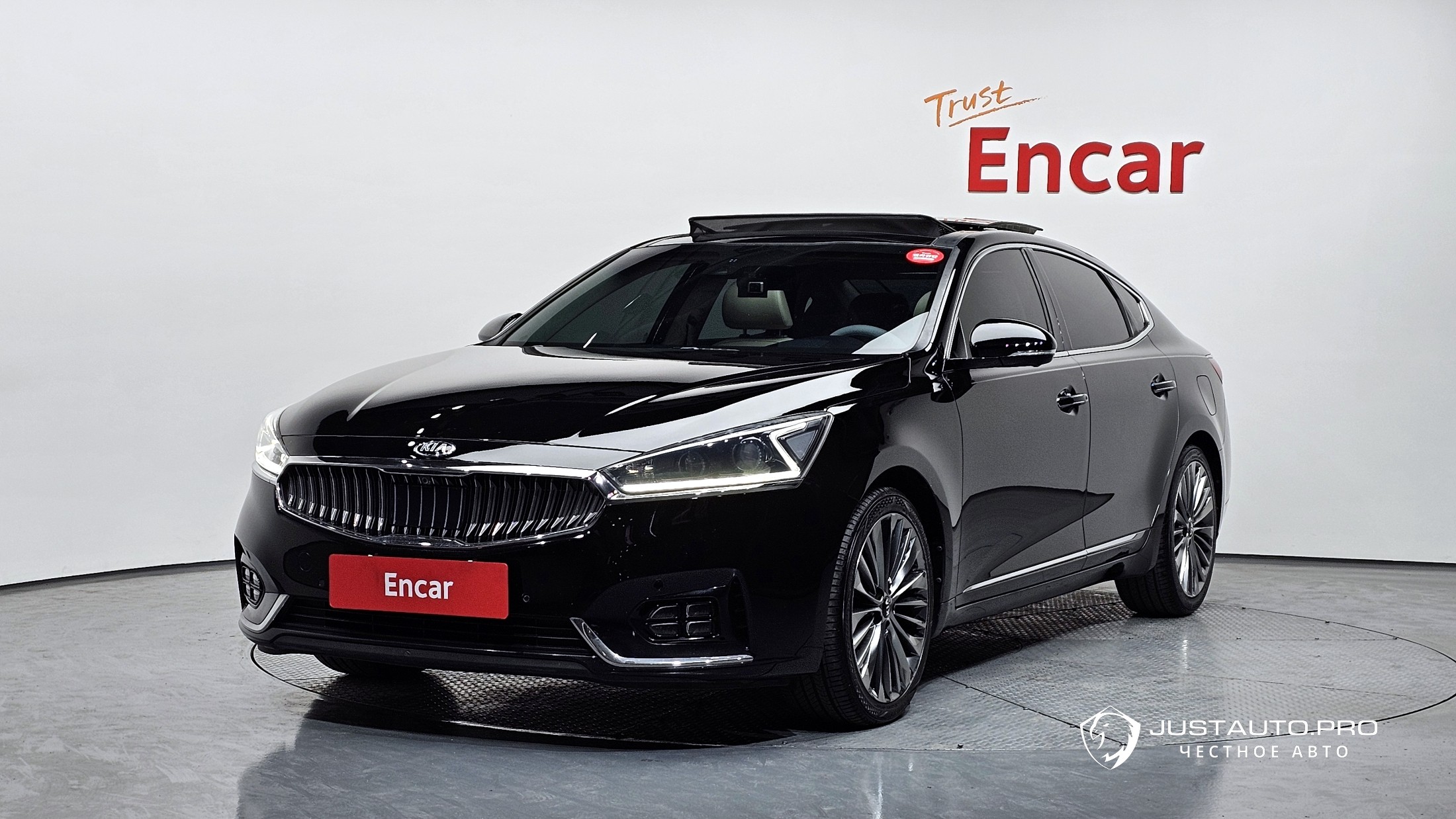 Автомобиль Kia K7