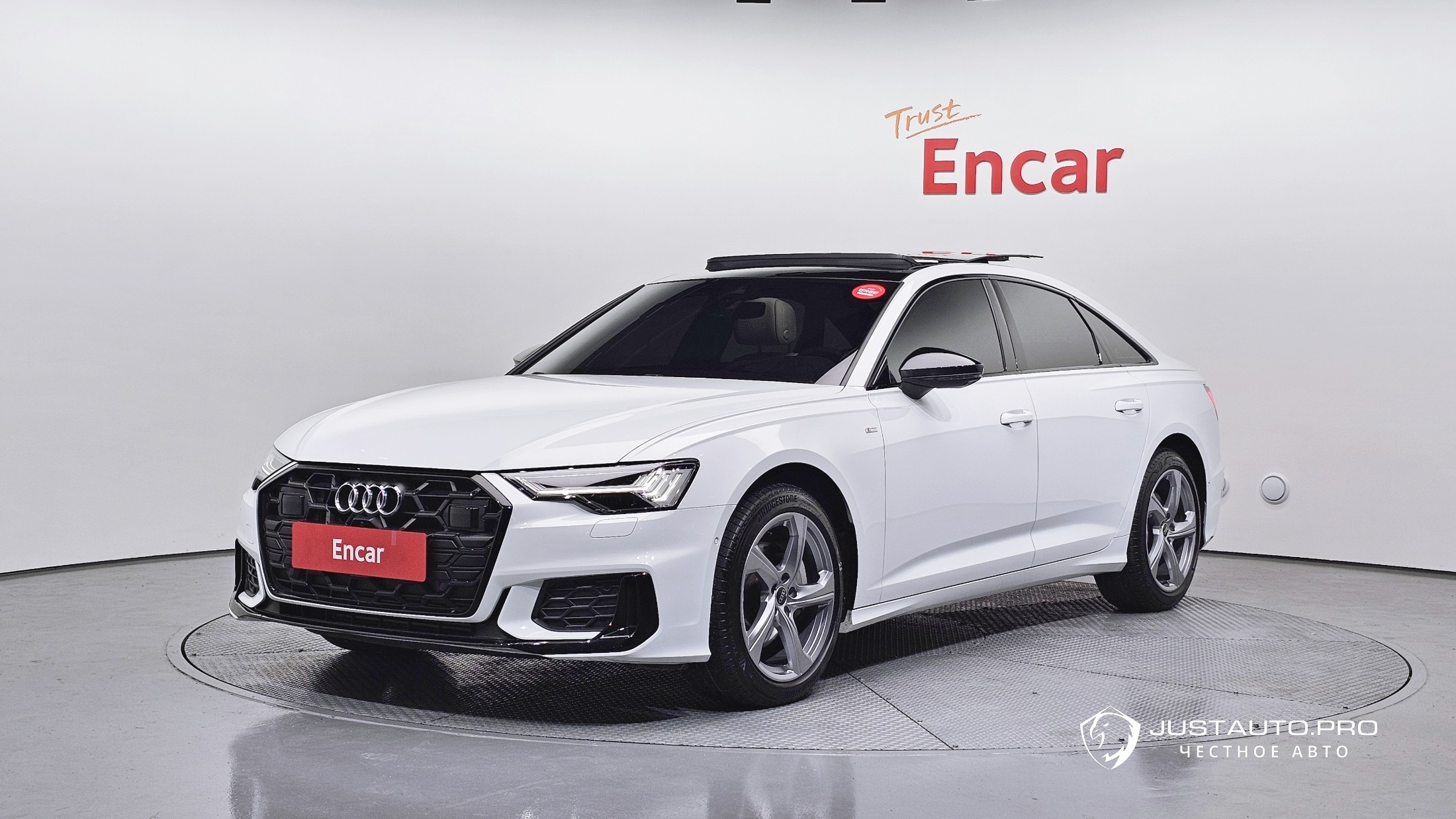 Автомобиль Audi A6