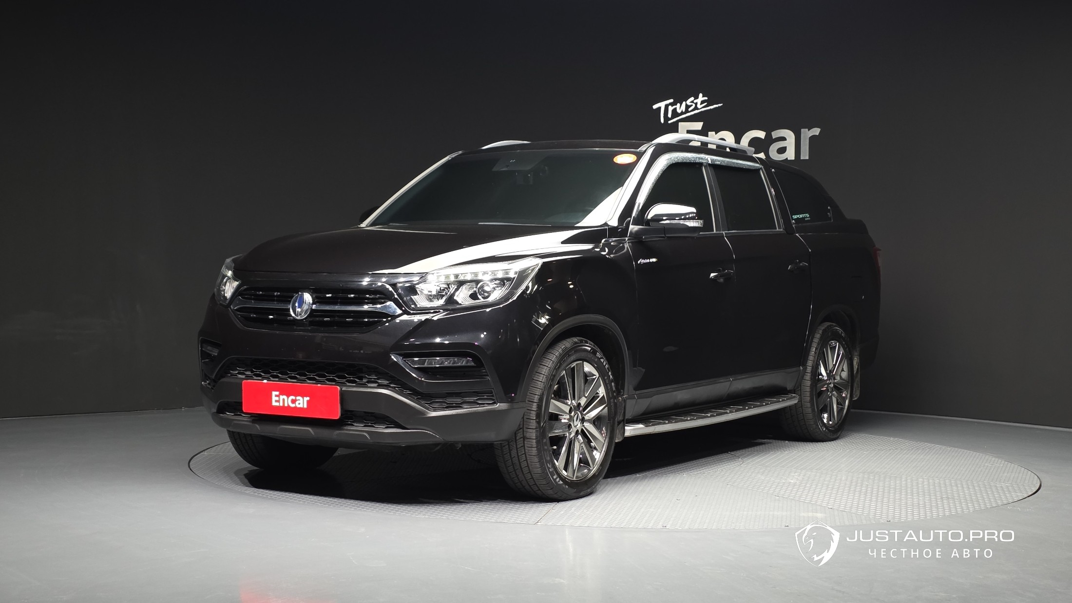 Автомобиль KG_Mobility_Ssangyong Rexton