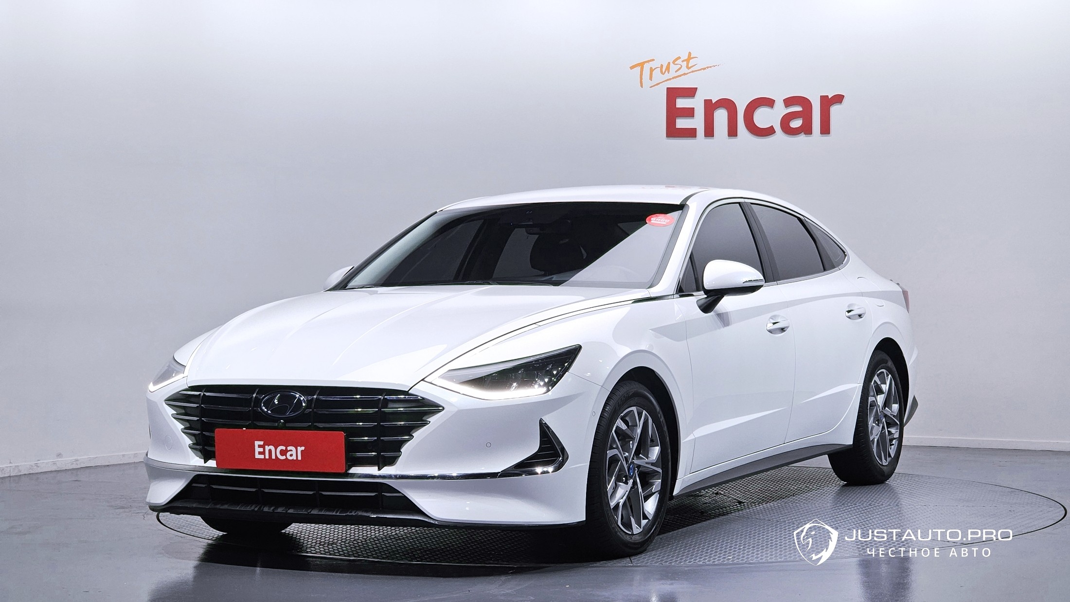 Автомобиль Hyundai Sonata