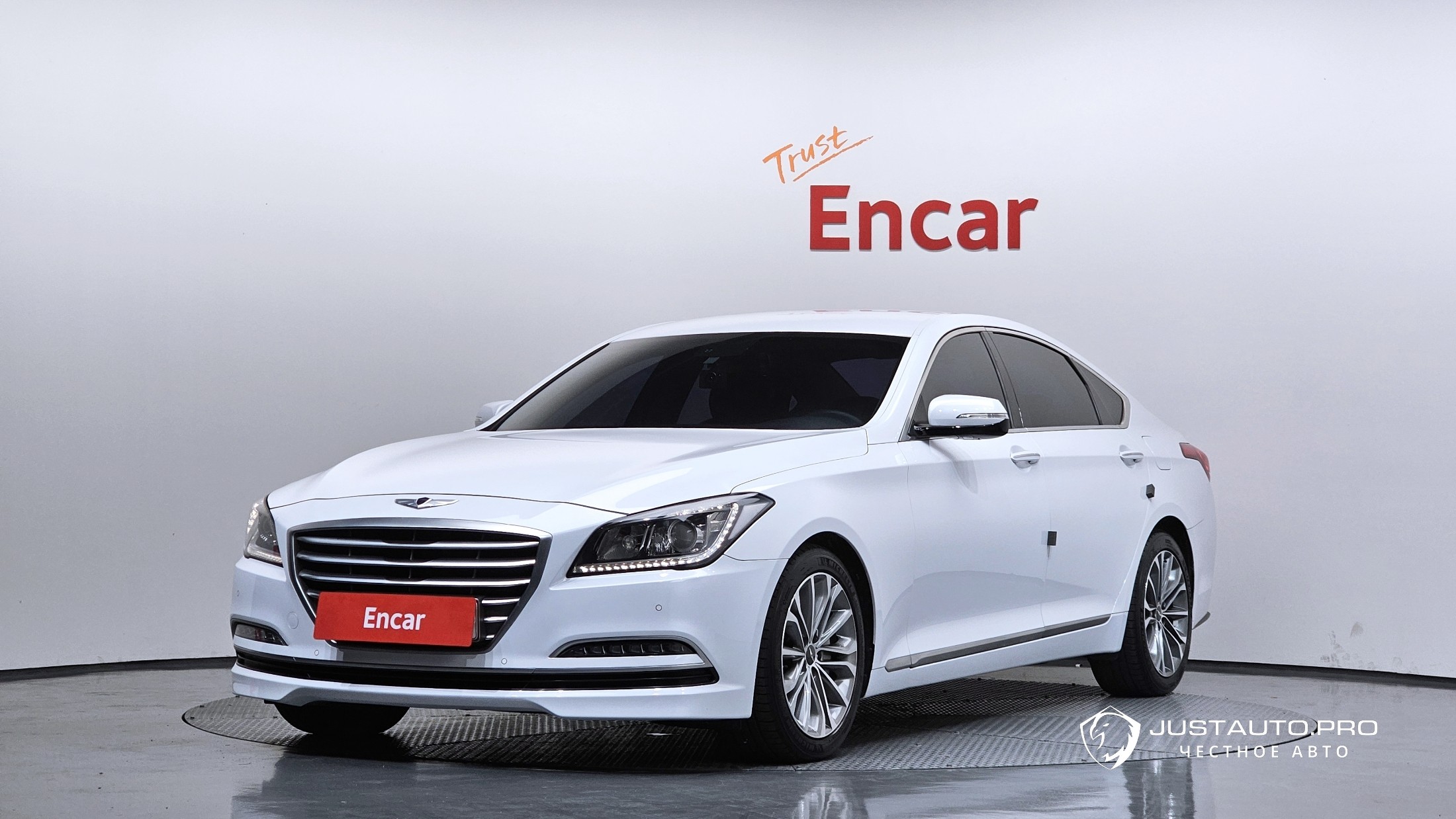 Автомобиль Hyundai Genesis