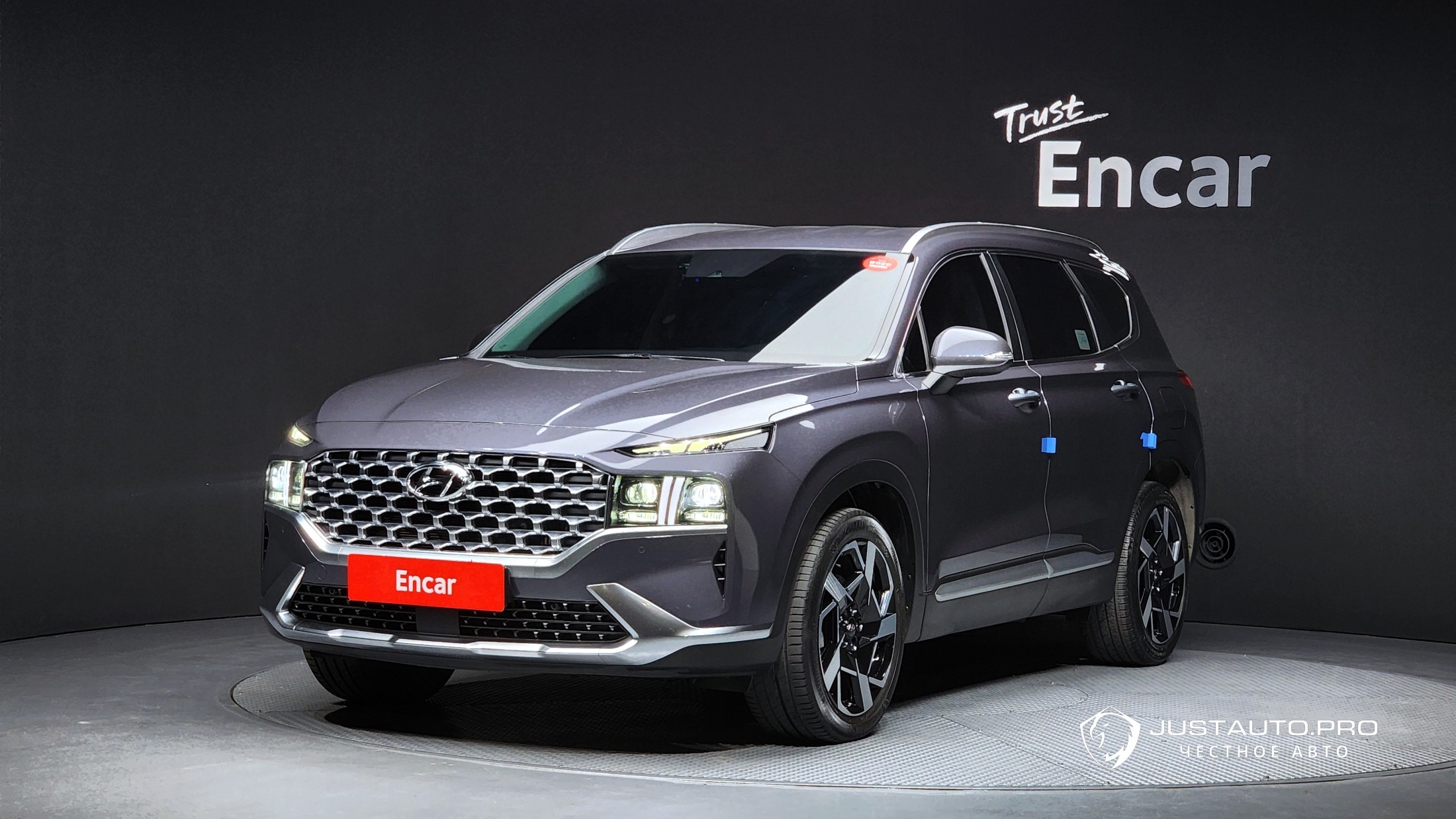 Автомобиль Hyundai Santafe