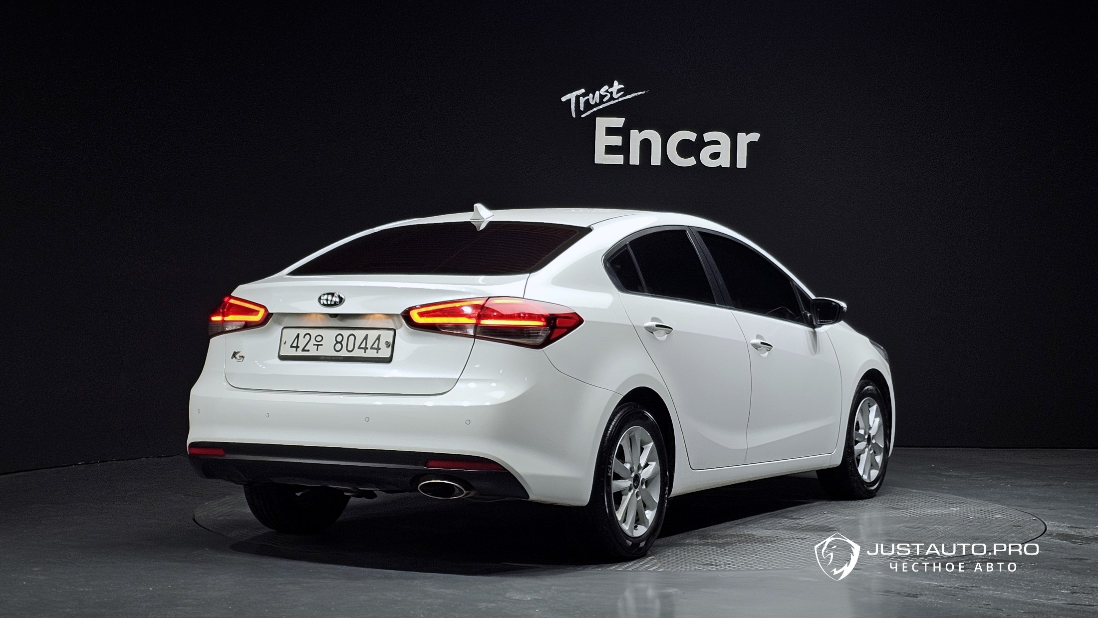 Автомобиль Kia K3