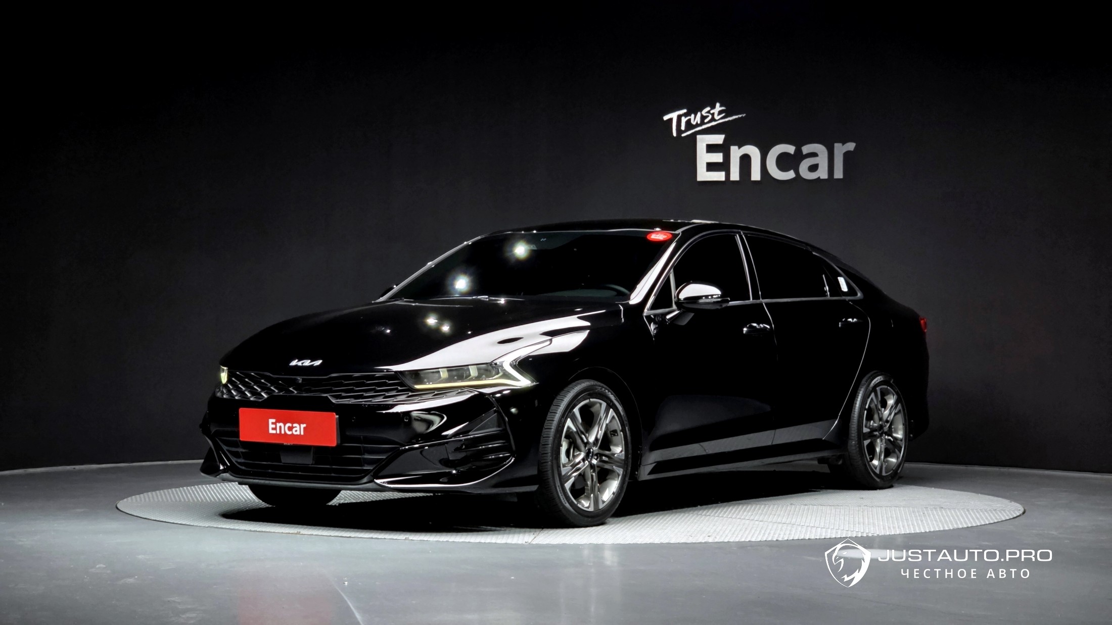 Автомобиль Kia K5