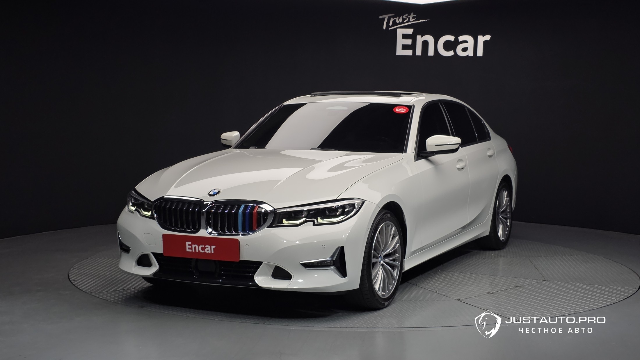 Автомобиль BMW 3-Series