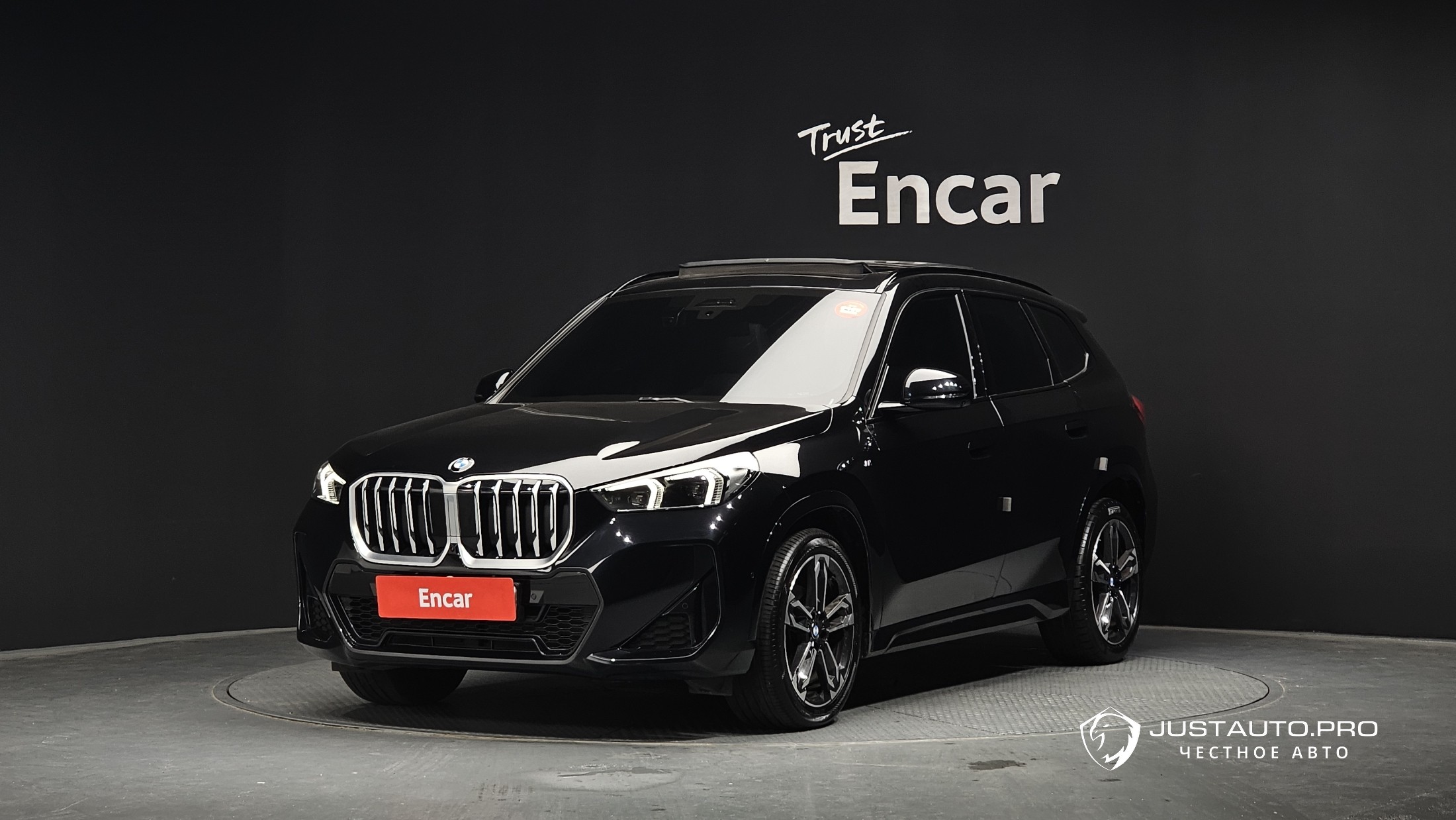 Автомобиль BMW X1