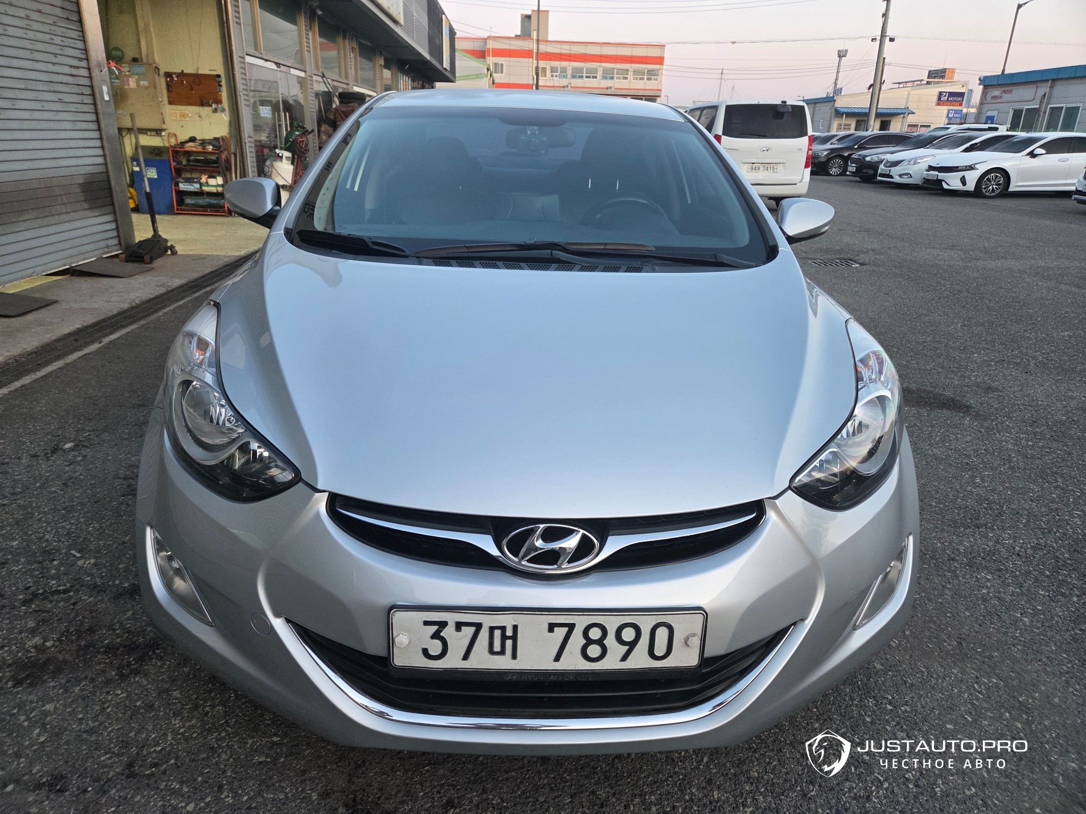 Автомобиль Hyundai AVANTE