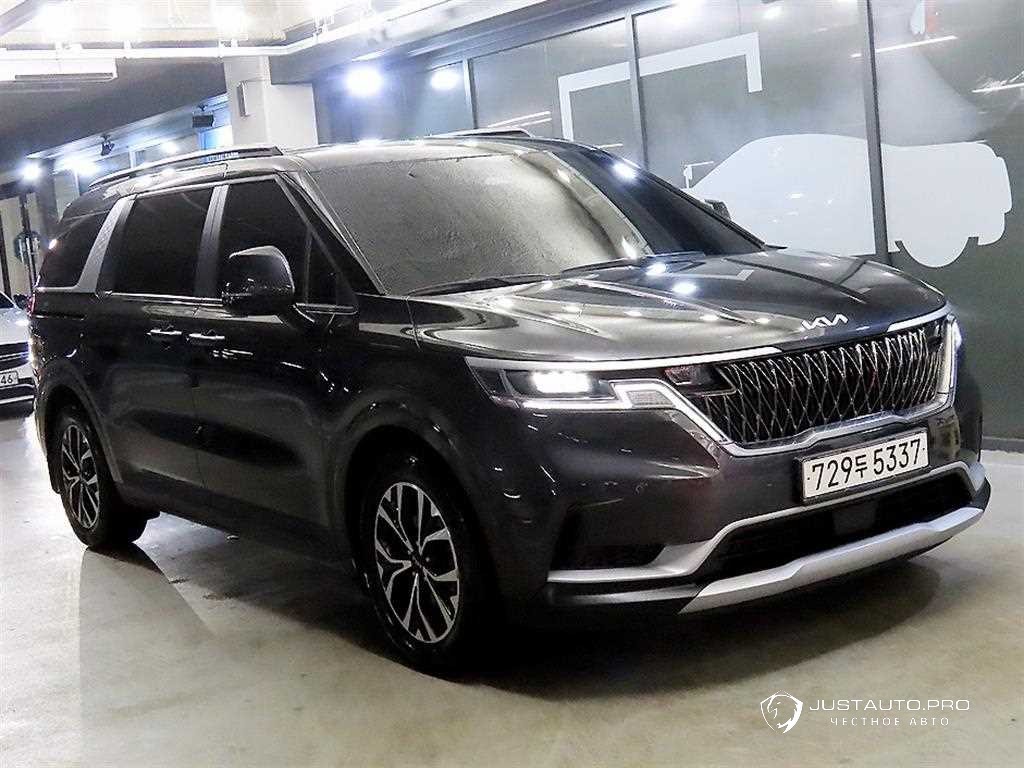 Автомобиль Kia Canival