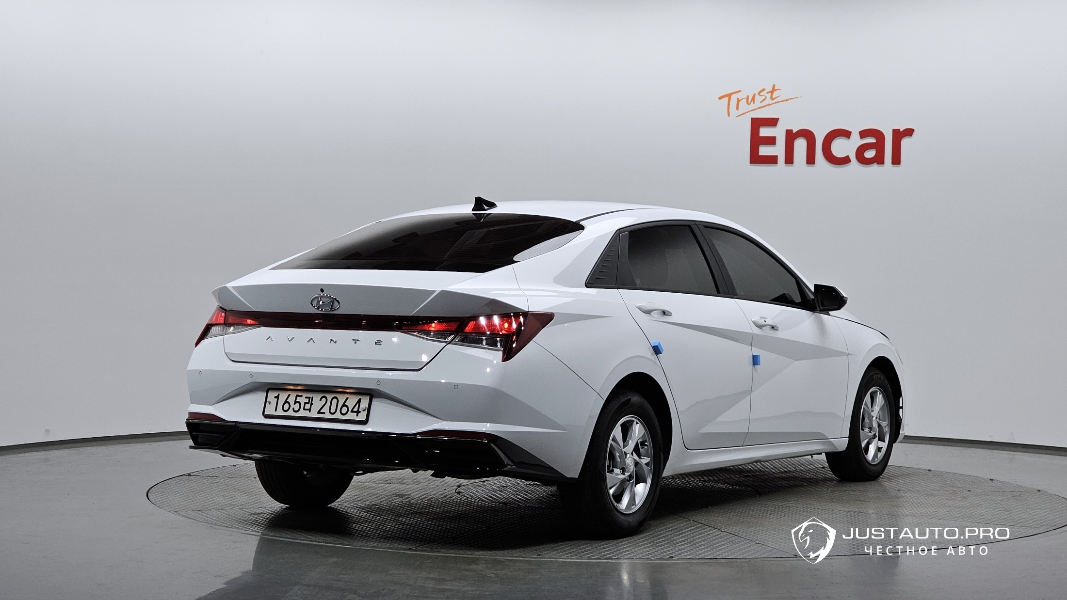 Автомобиль Hyundai AVANTE