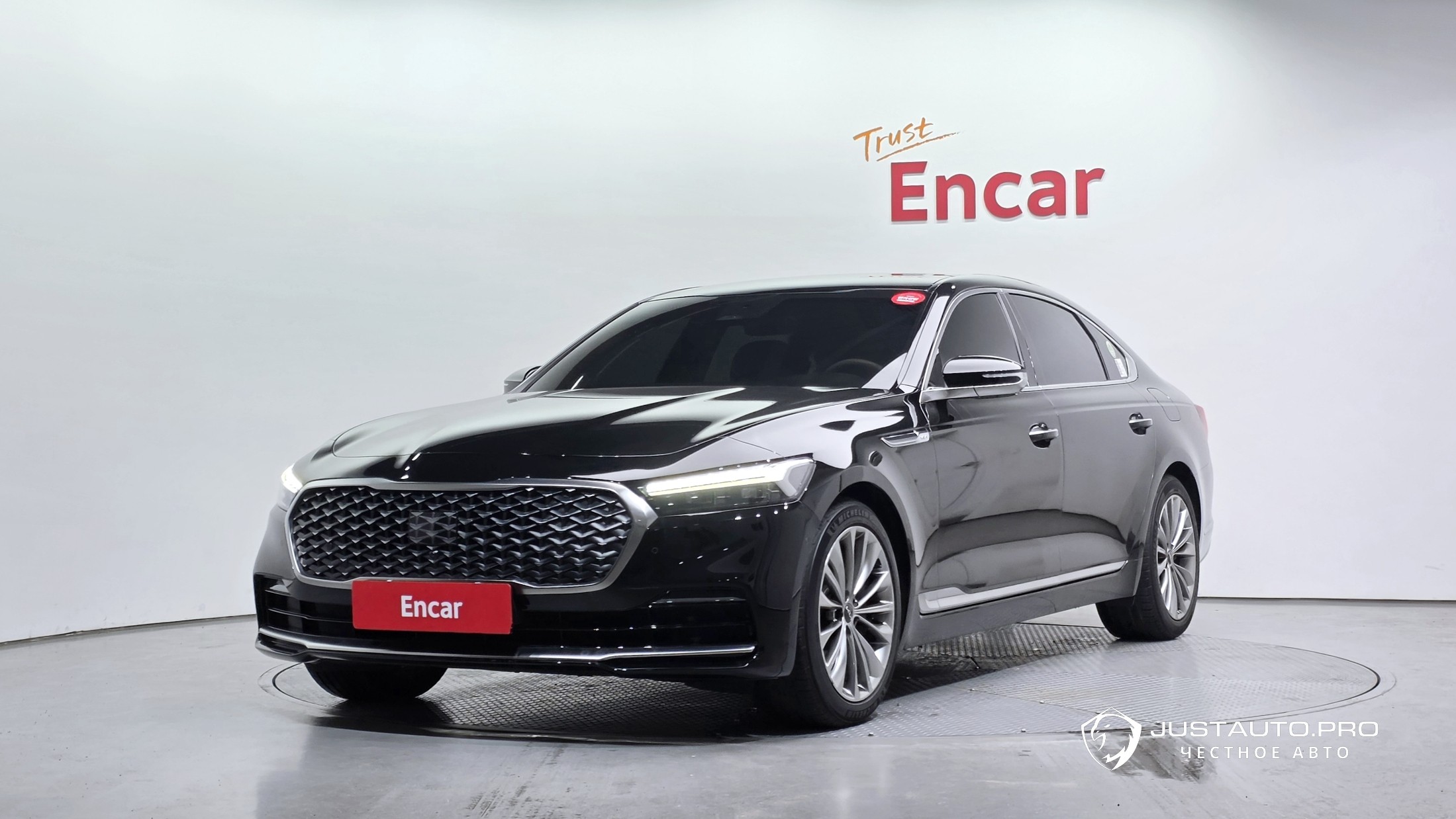 Автомобиль Kia K9