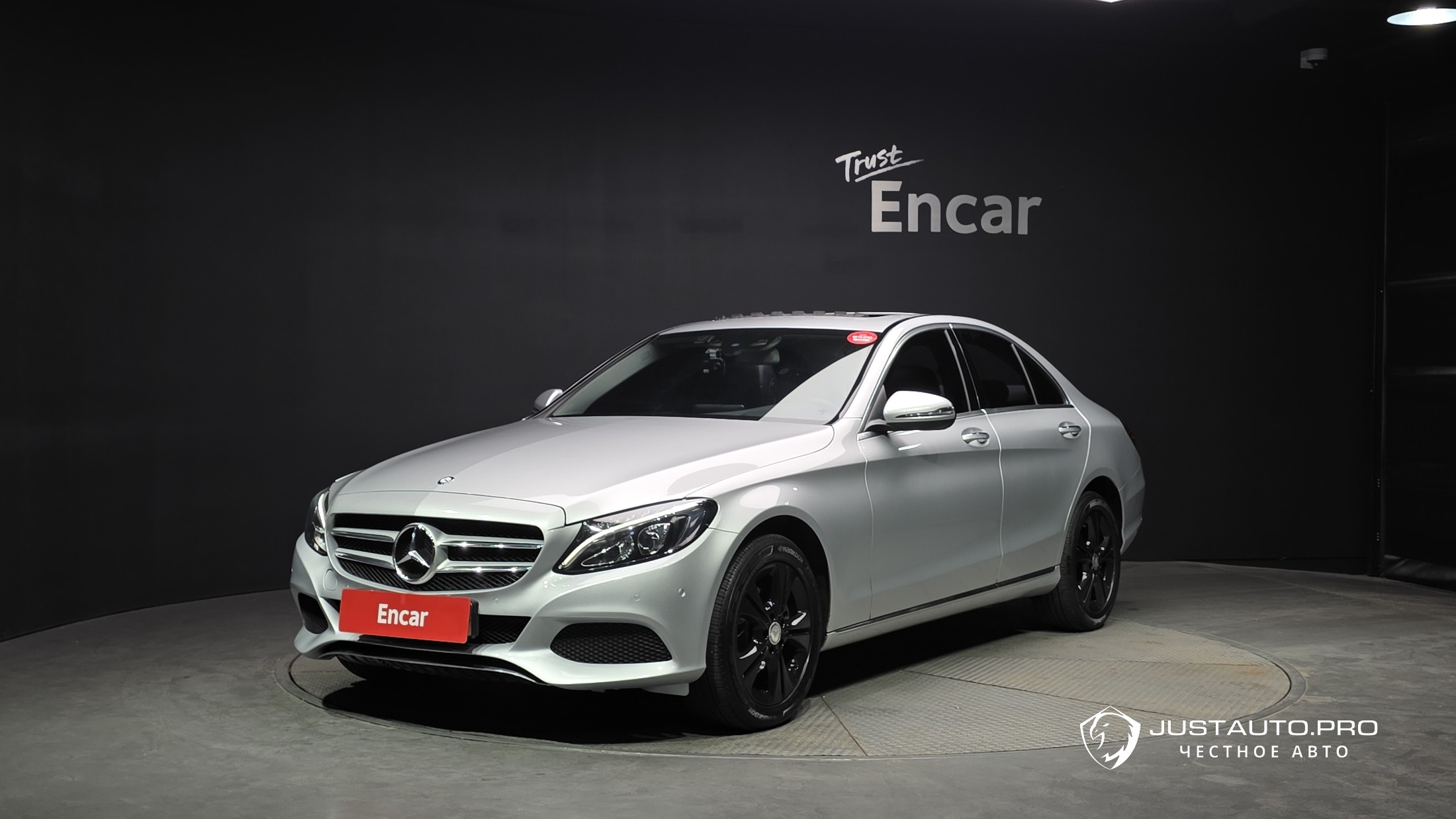 Автомобиль Mercedes-Benz C-Class