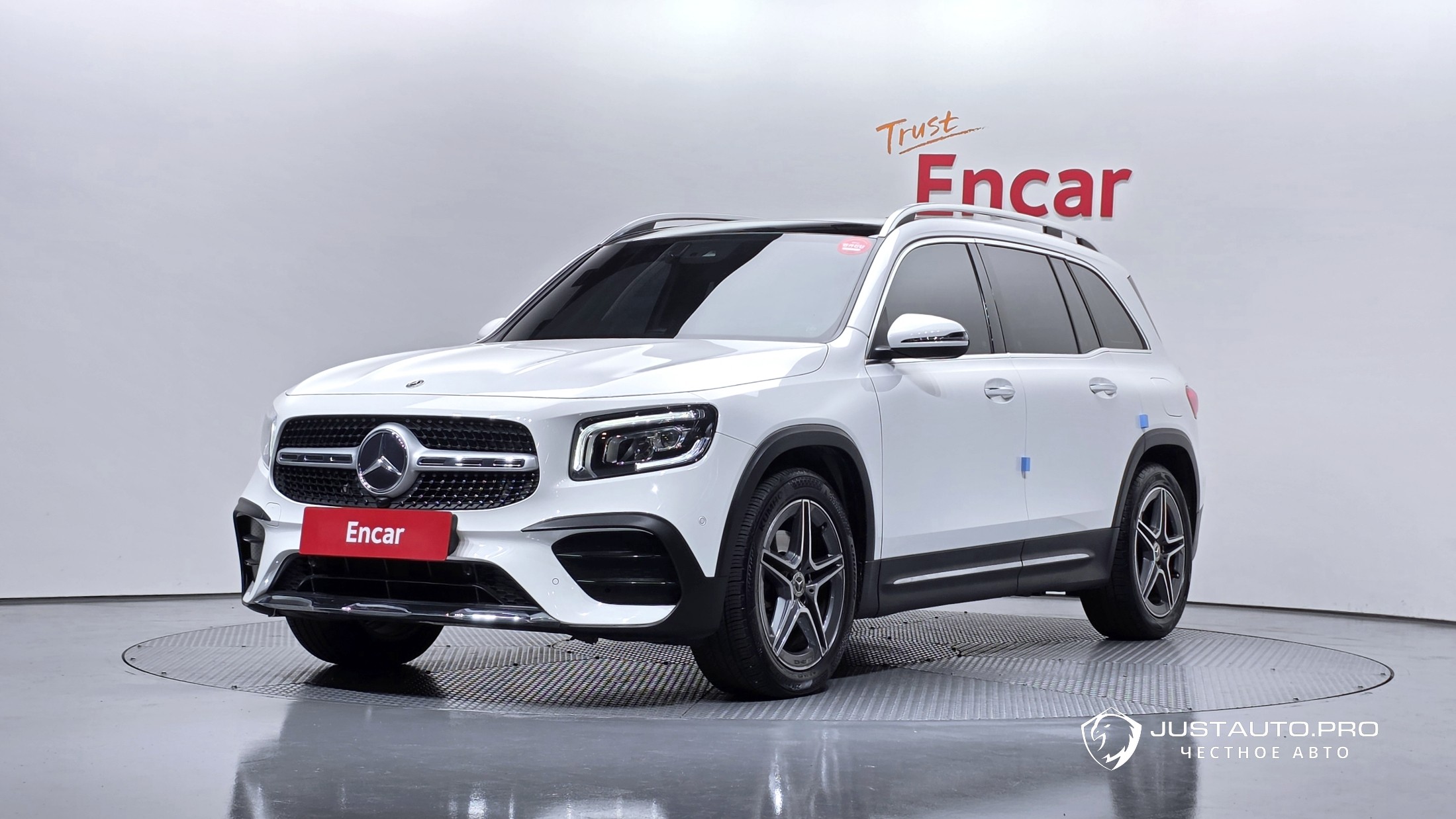 Автомобиль Mercedes-Benz GLB-Class