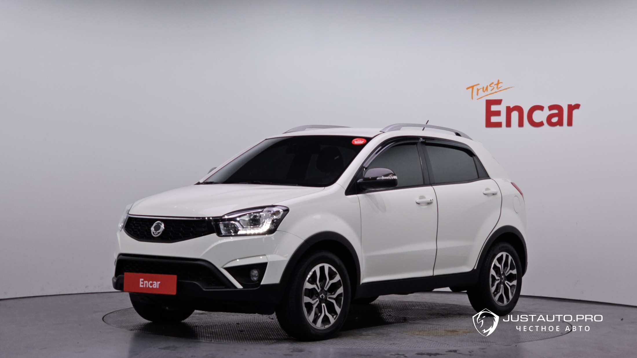 Автомобиль KG_Mobility_Ssangyong KORANDO