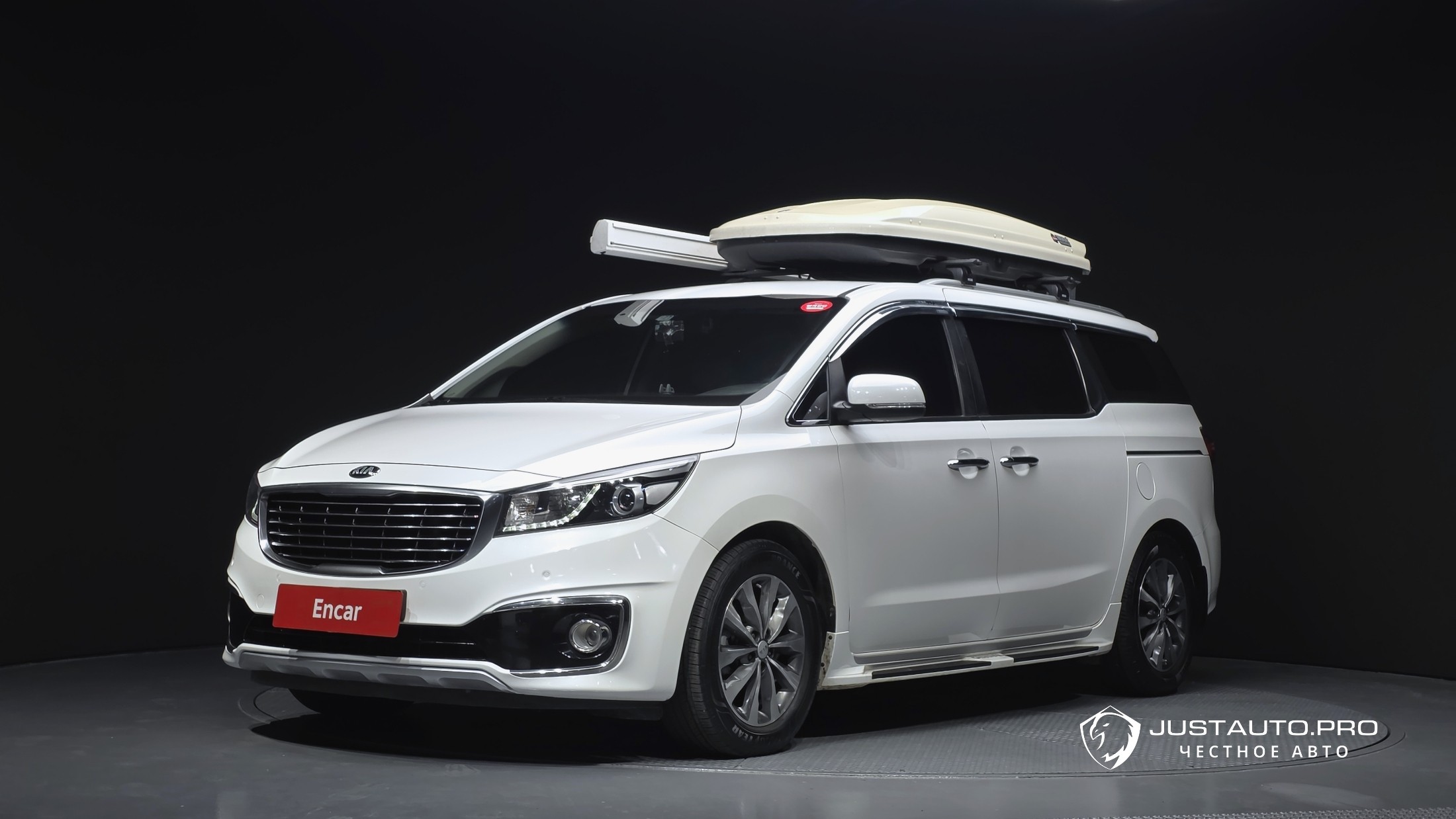 Автомобиль Kia Canival