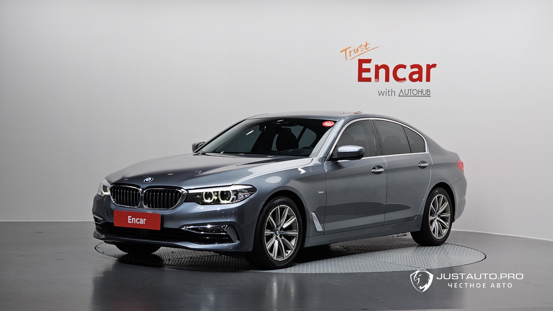 Автомобиль BMW 5-Series