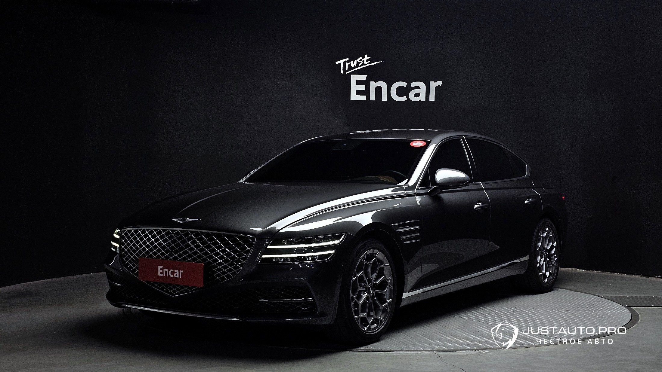 Автомобиль Genesis G80