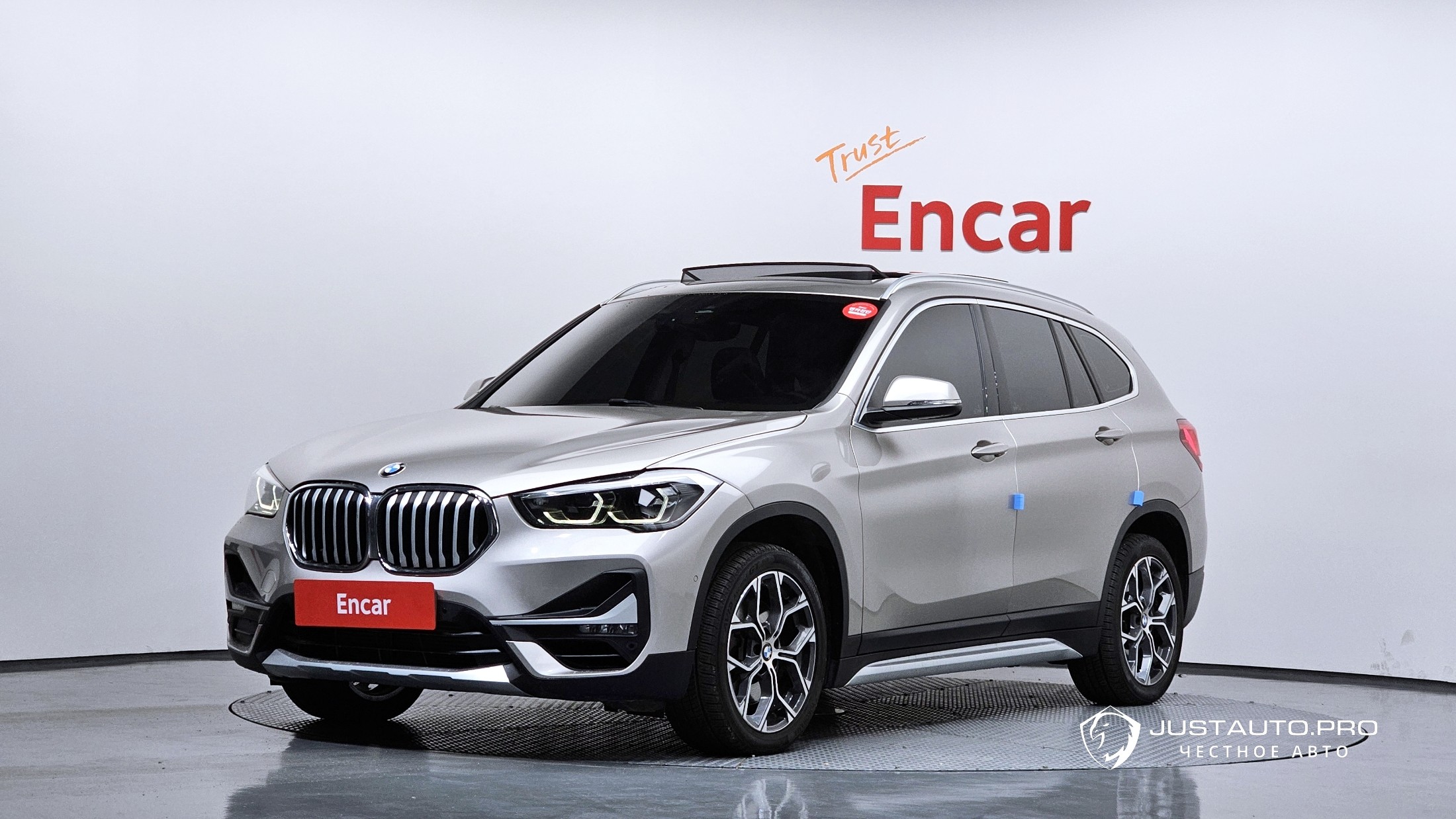 Автомобиль BMW X1