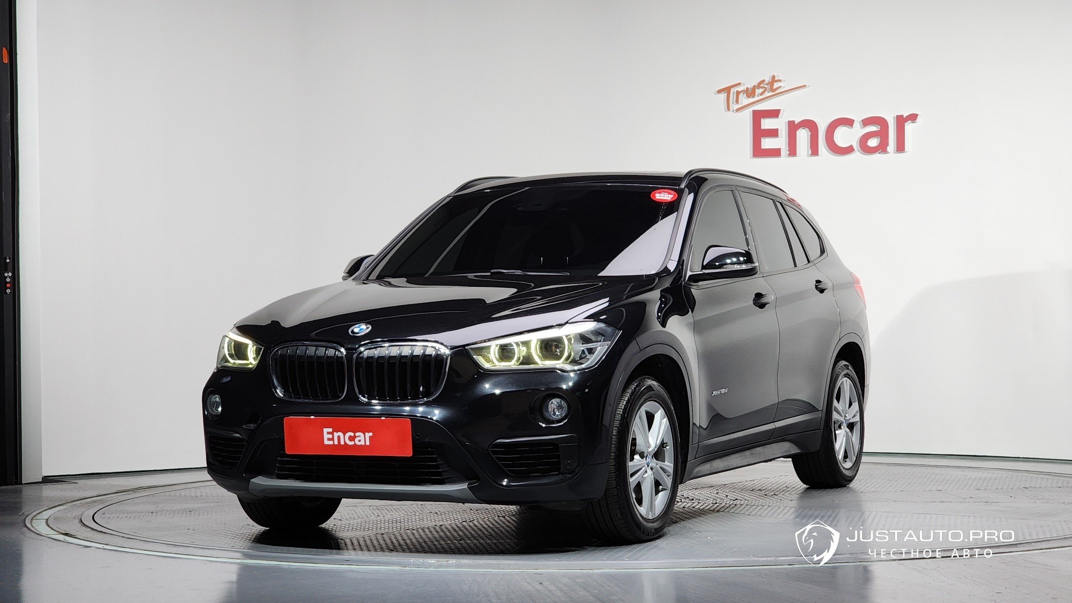 Автомобиль BMW X1
