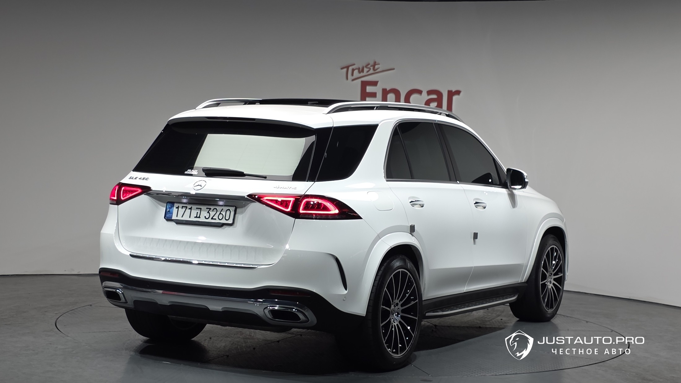 Автомобиль Mercedes-Benz GLE-Class
