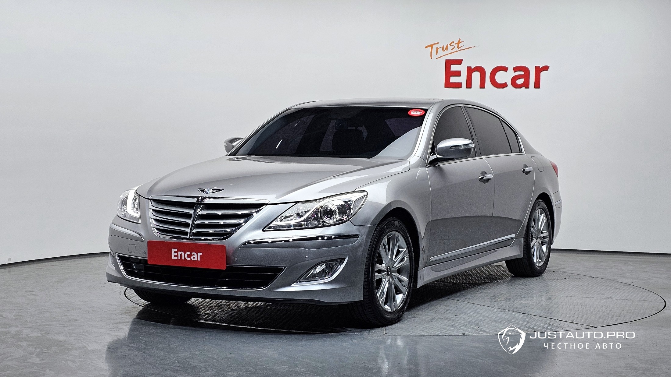 Автомобиль Hyundai Genesis