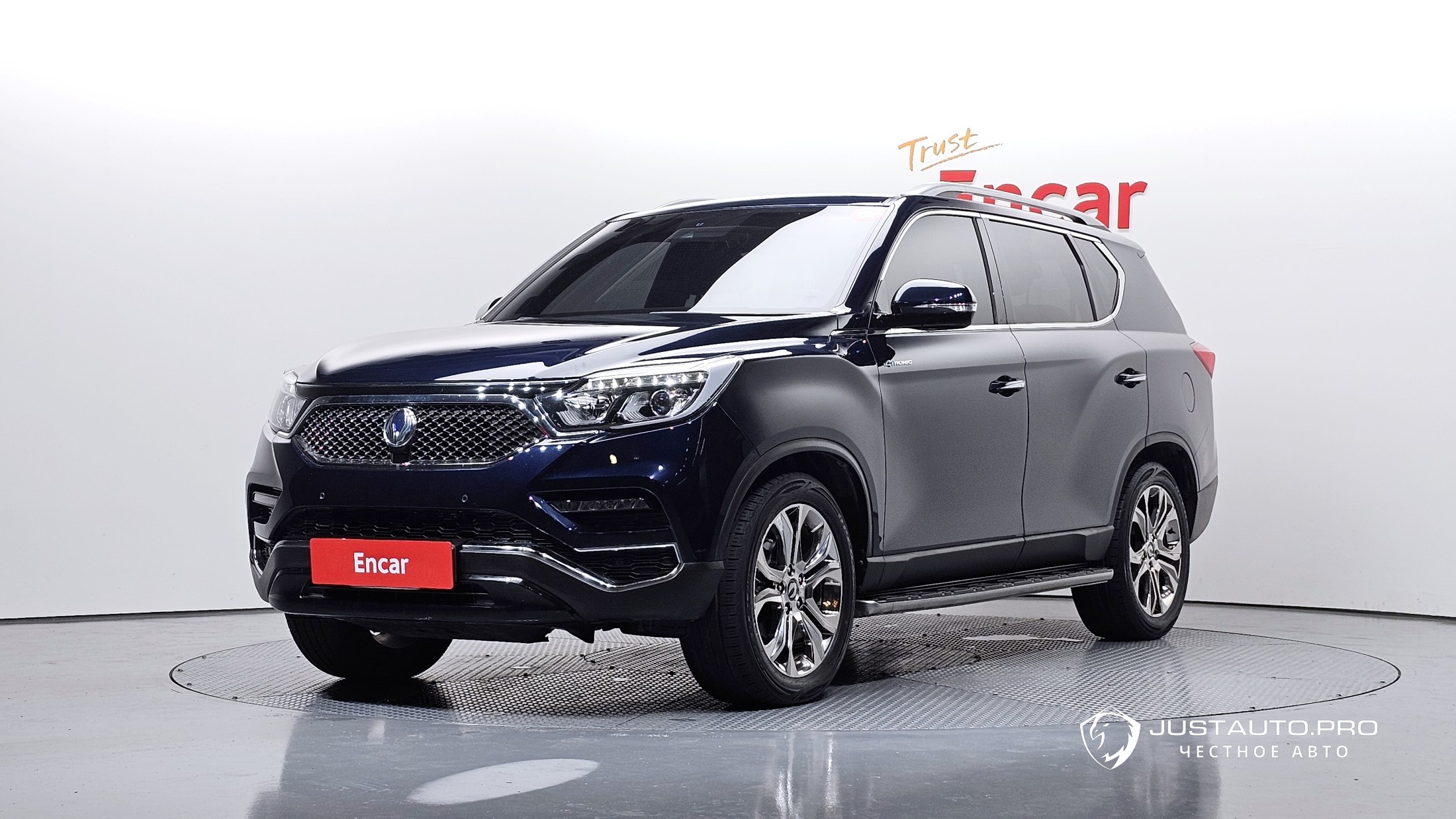 Автомобиль KG_Mobility_Ssangyong Rexton
