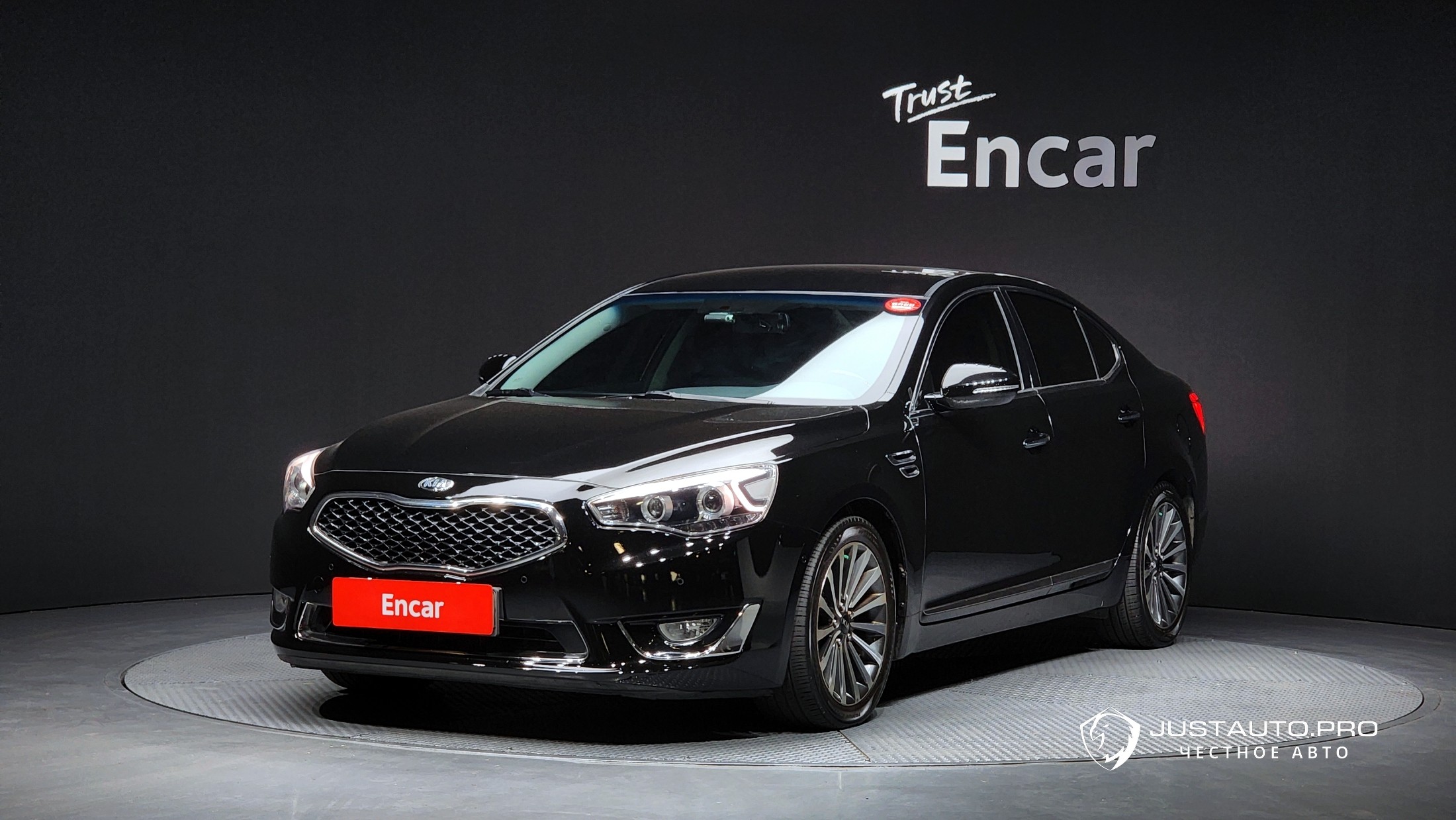 Автомобиль Kia K7