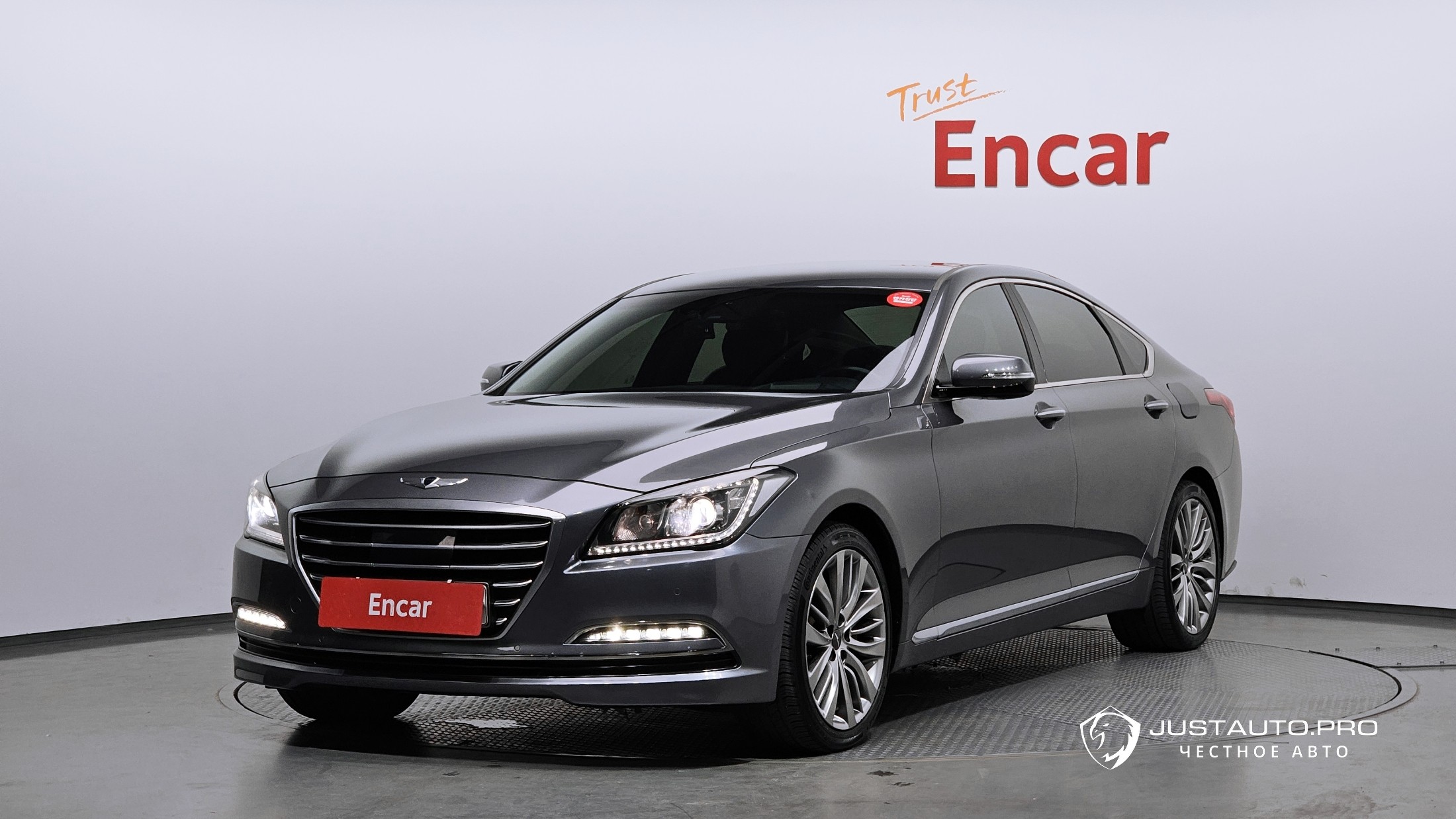 Автомобиль Hyundai Genesis