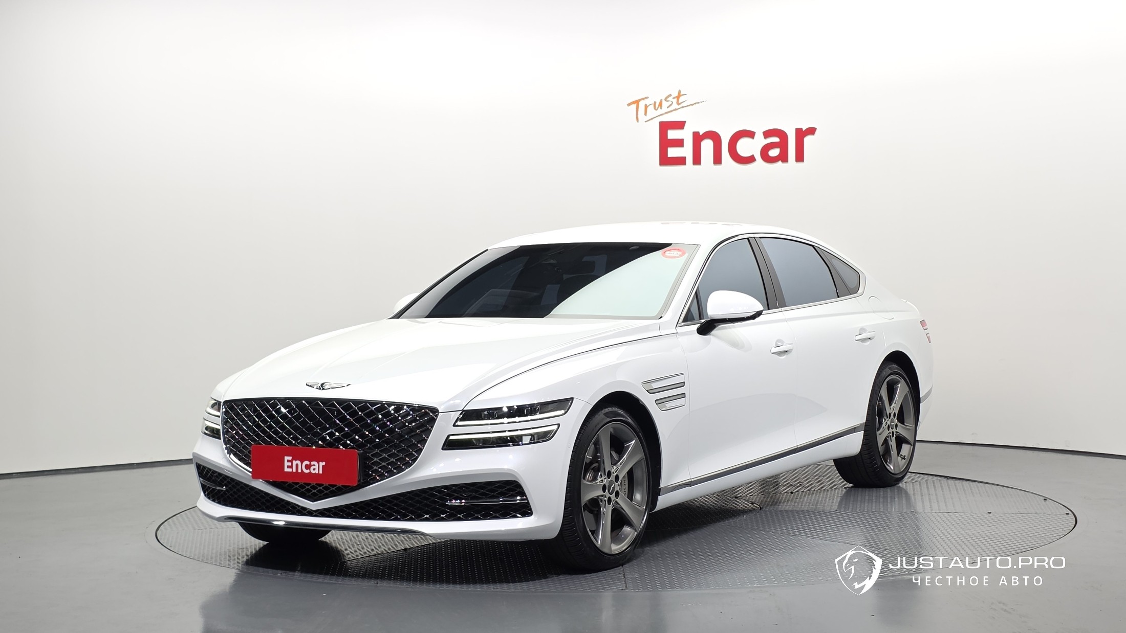 Автомобиль Genesis G80