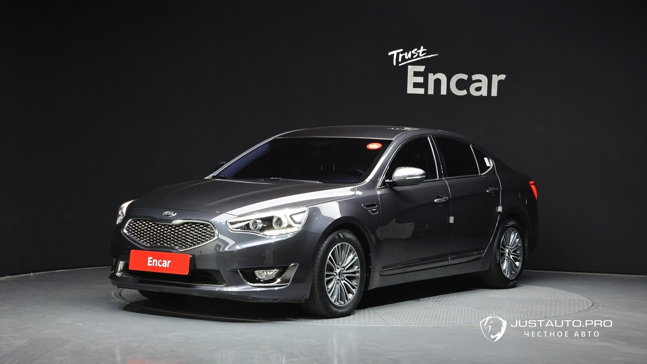 Автомобиль Kia K7