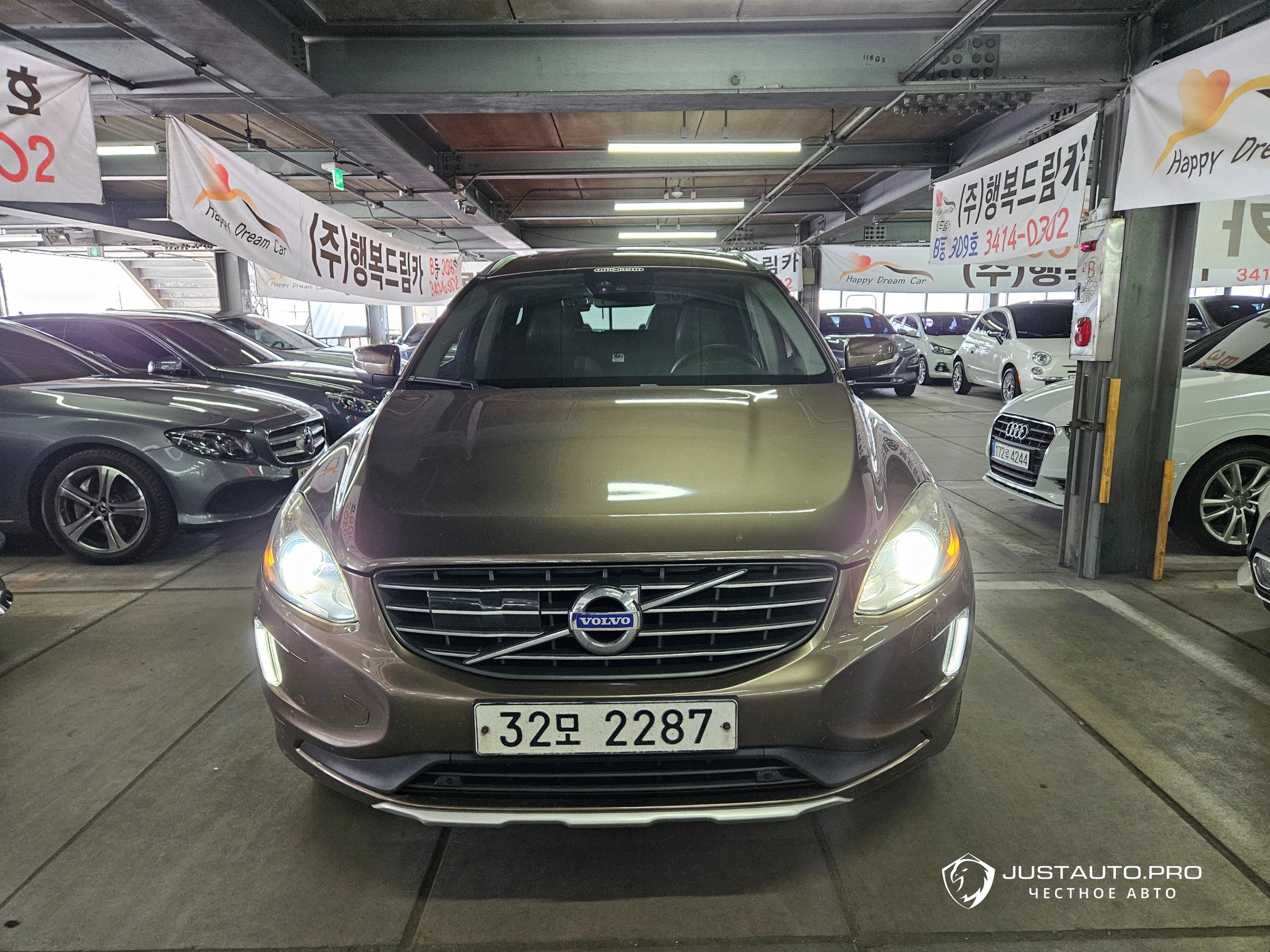 Автомобиль Volvo XC60