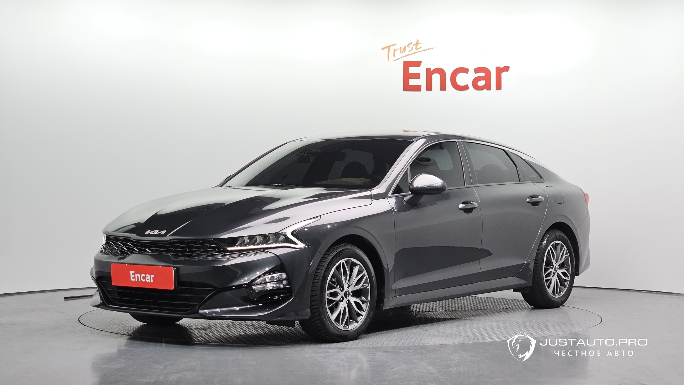 Автомобиль Kia K5