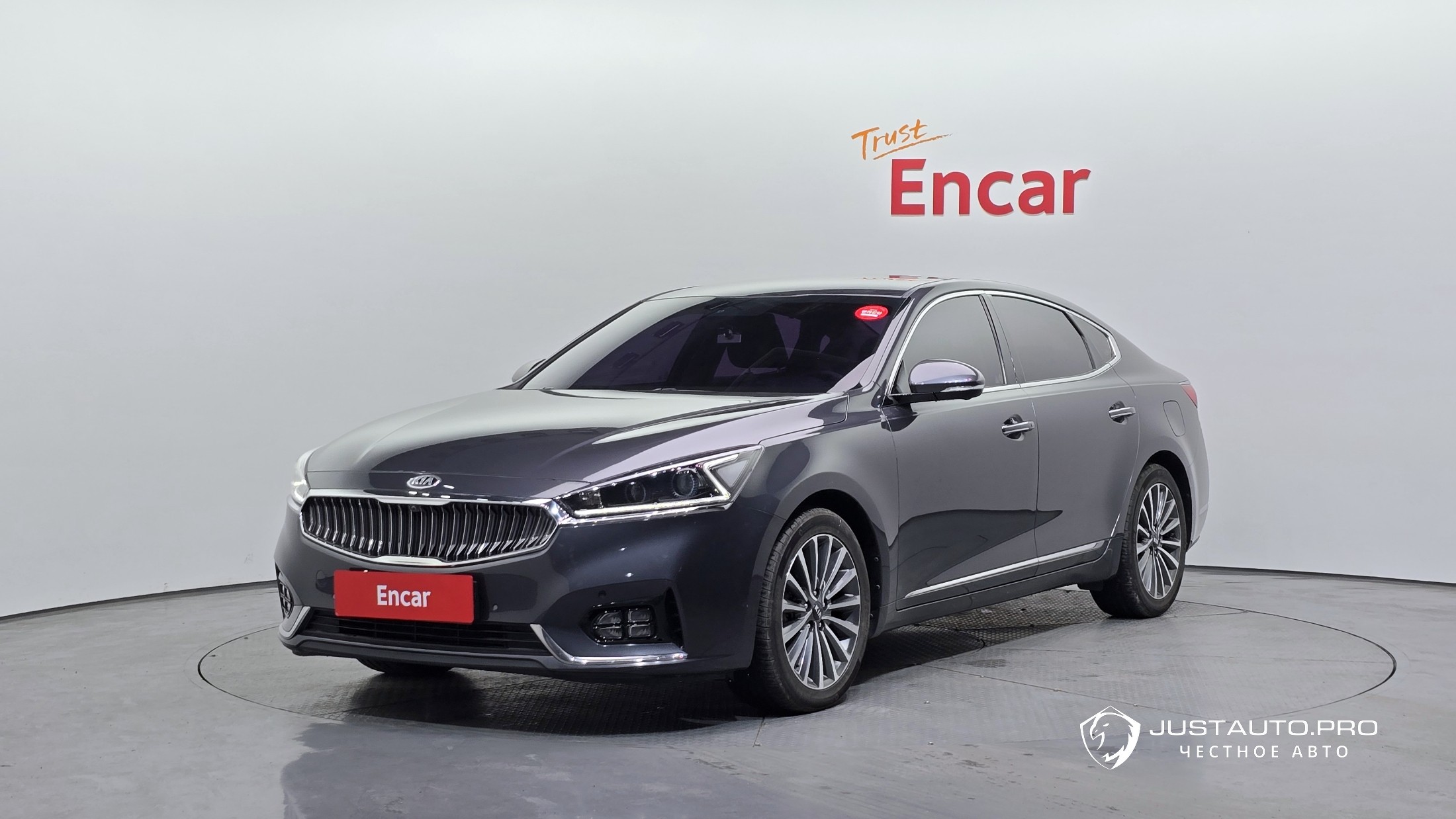 Автомобиль Kia K7