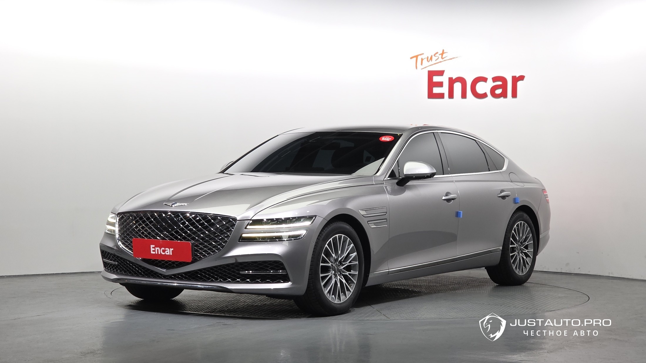 Автомобиль Genesis G80