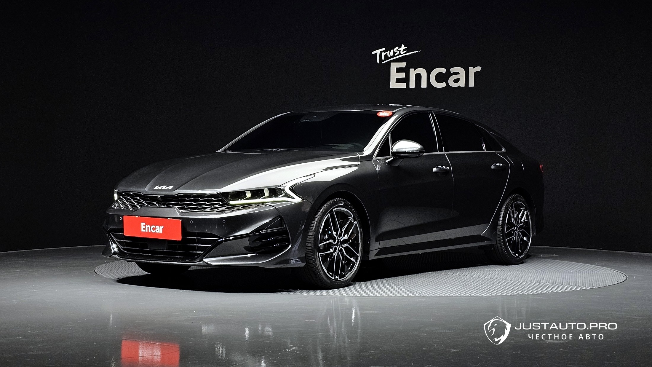 Автомобиль Kia K5