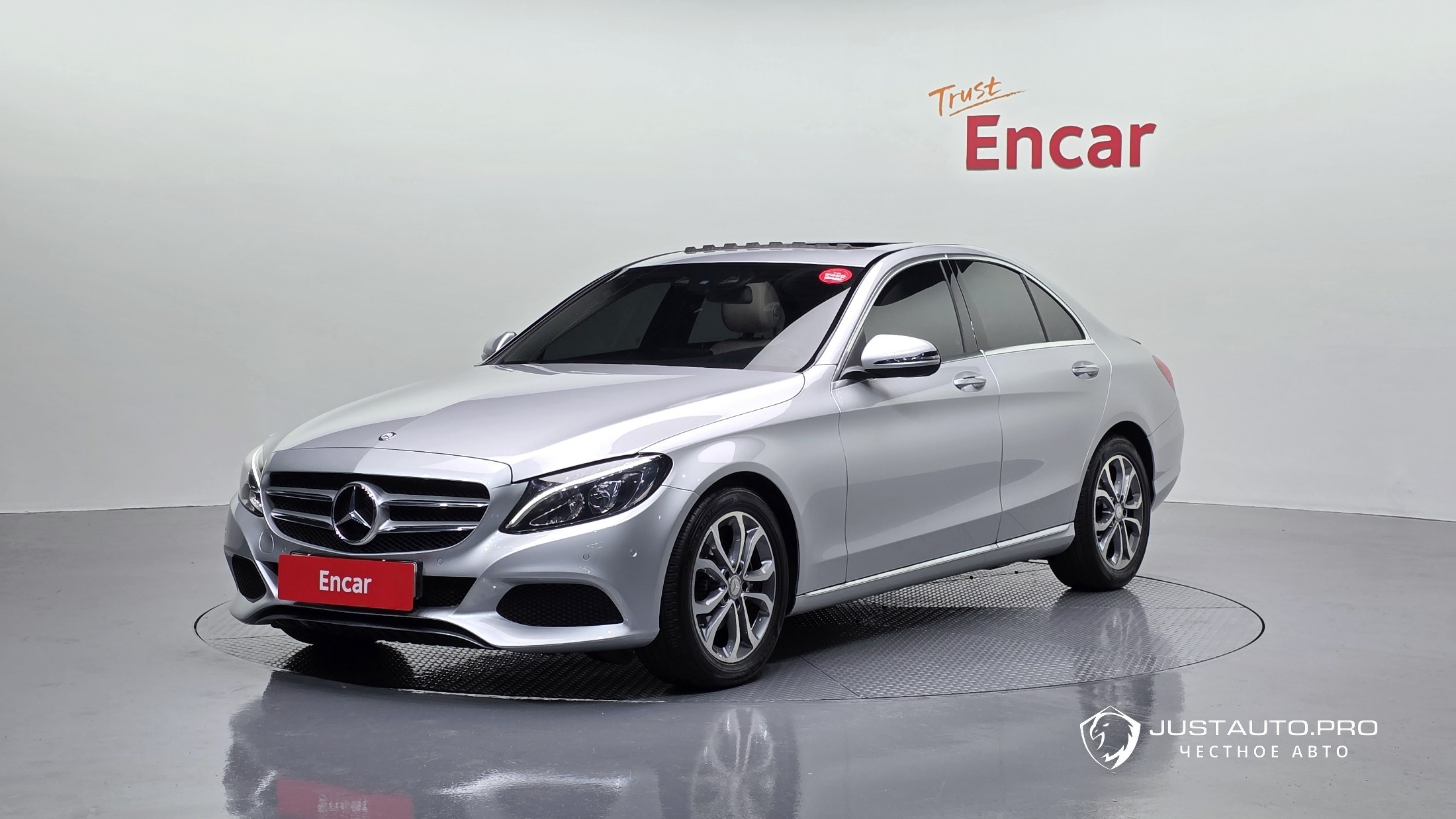 Автомобиль Mercedes-Benz C-Class