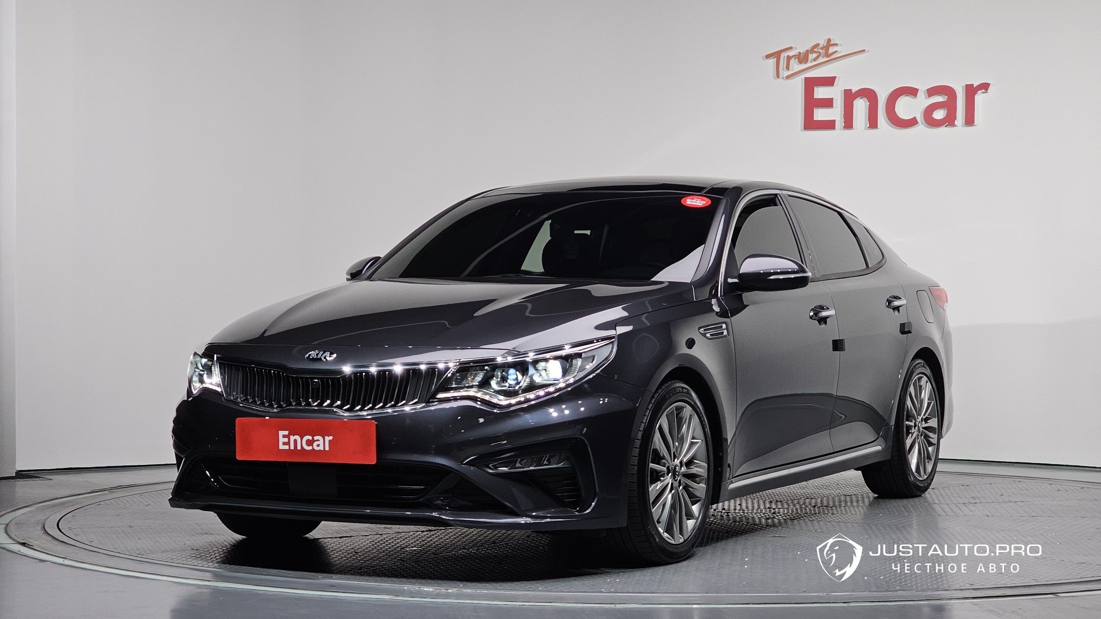 Автомобиль Kia K5