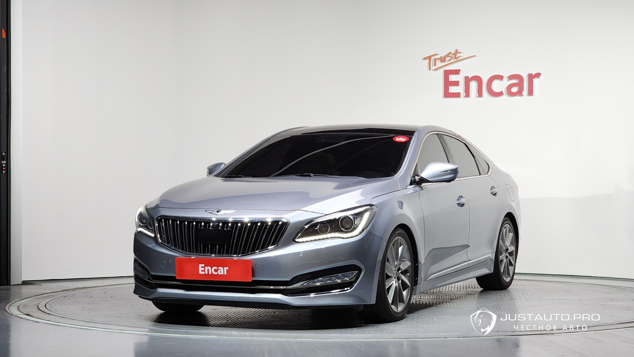 Автомобиль Hyundai Aslan