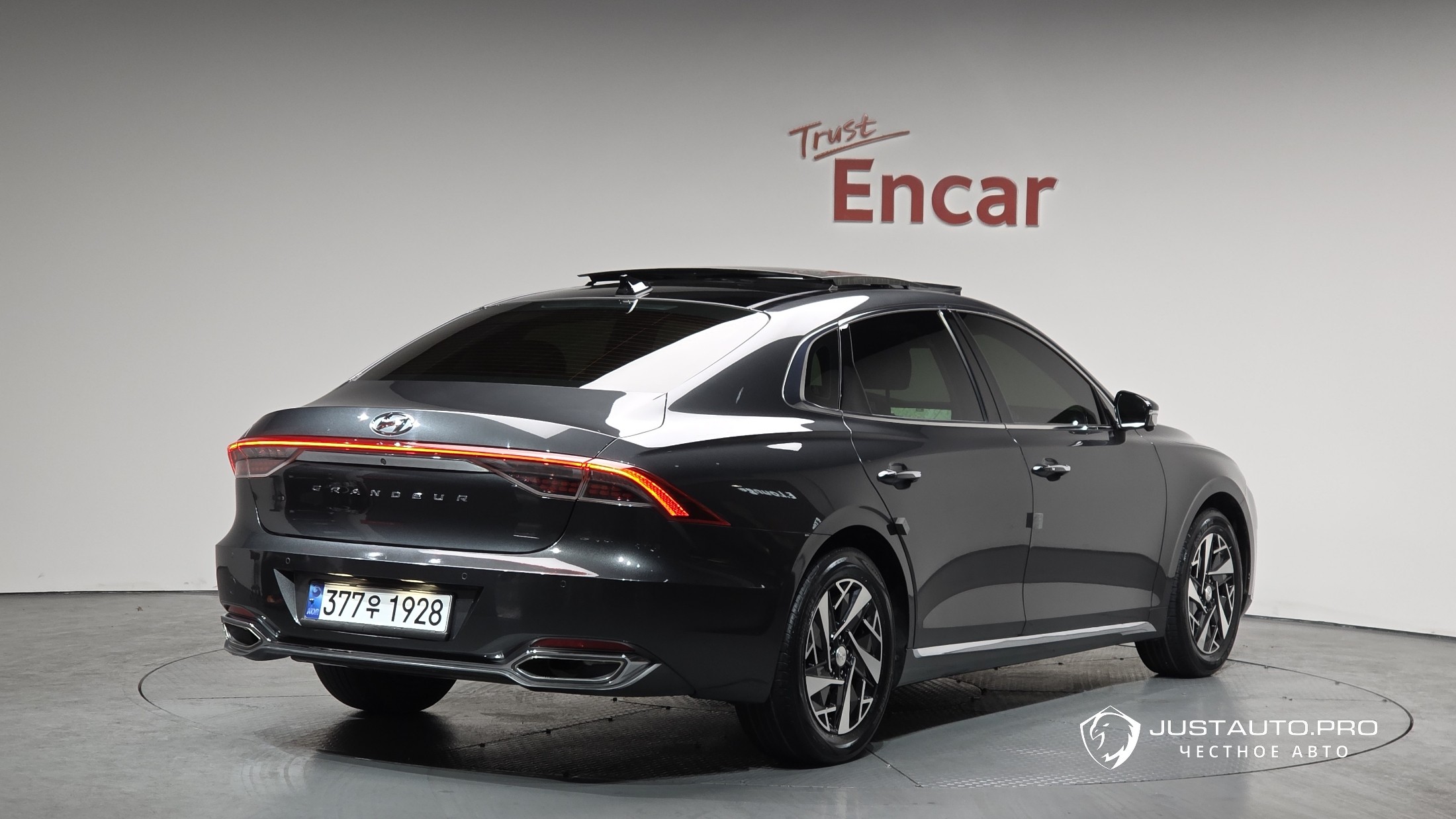 Автомобиль Hyundai Grandeur