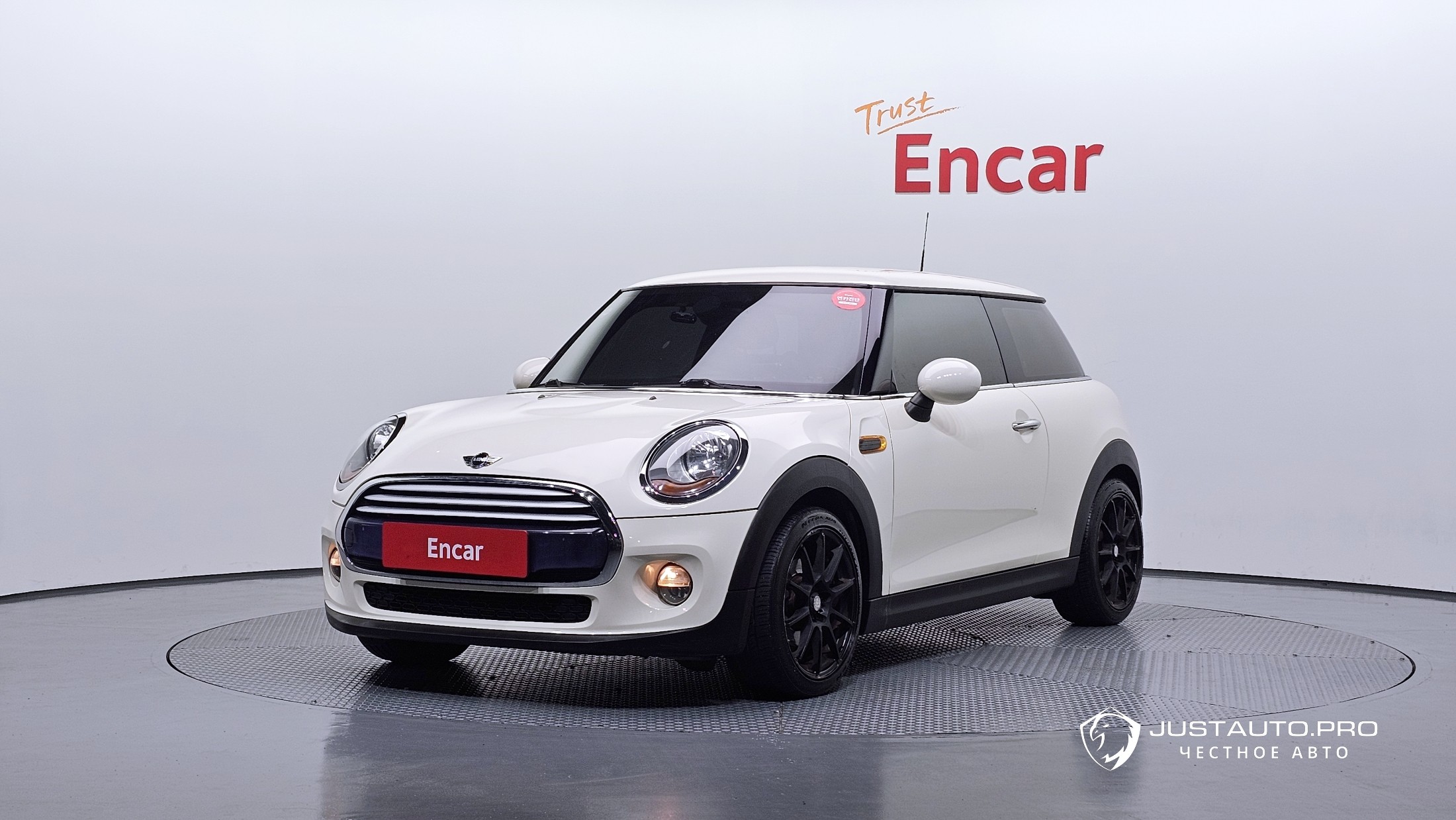 Автомобиль Mini Cooper