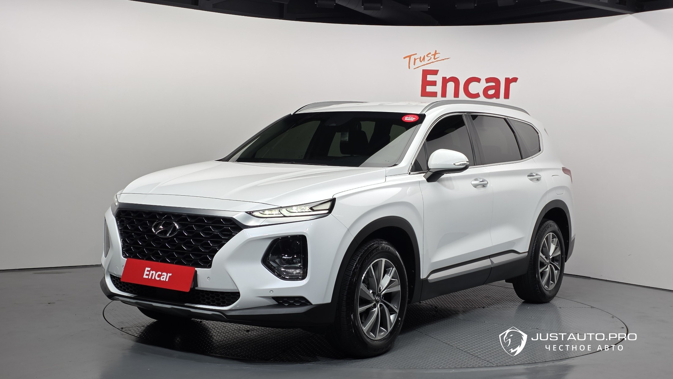 Автомобиль Hyundai Santafe