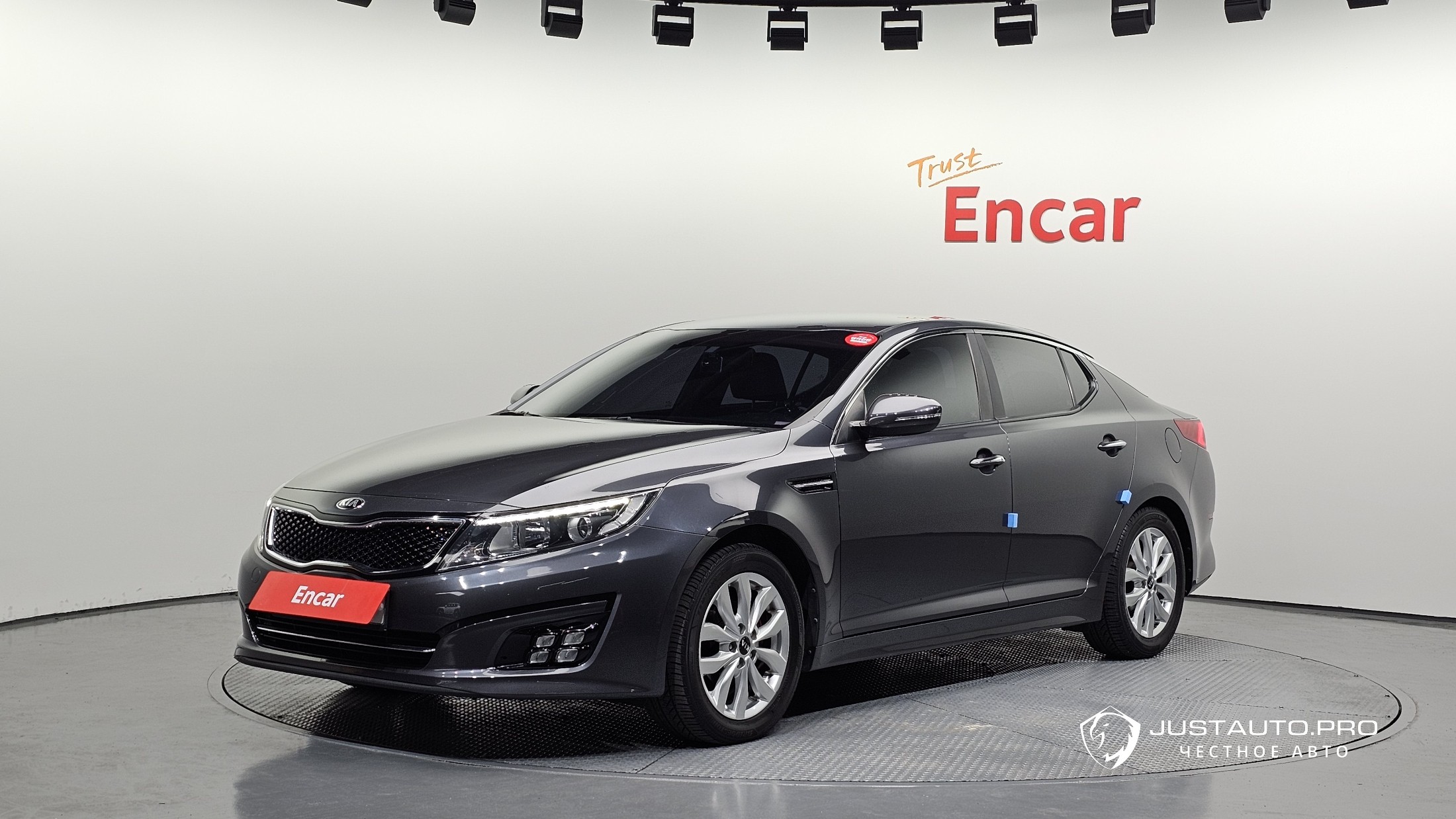 Автомобиль Kia K5