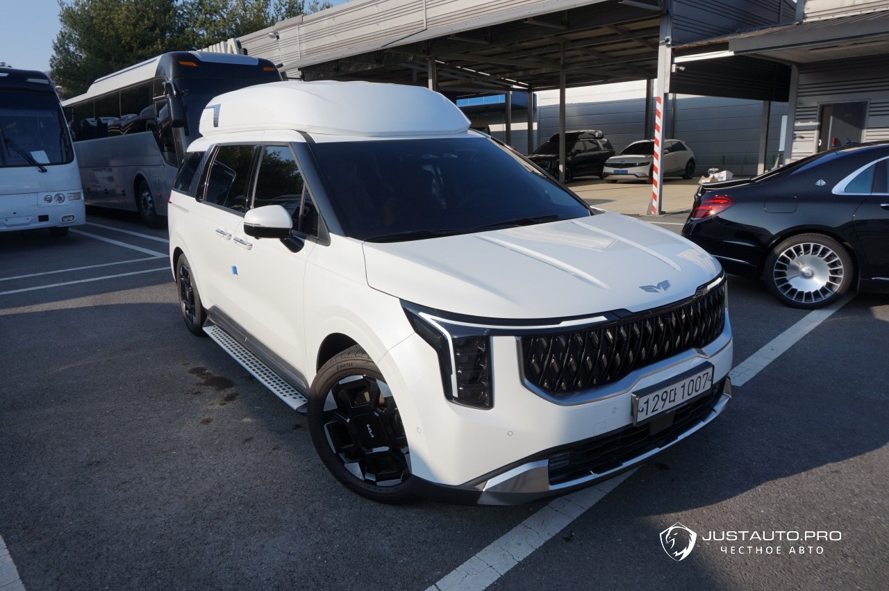 Автомобиль Kia Canival