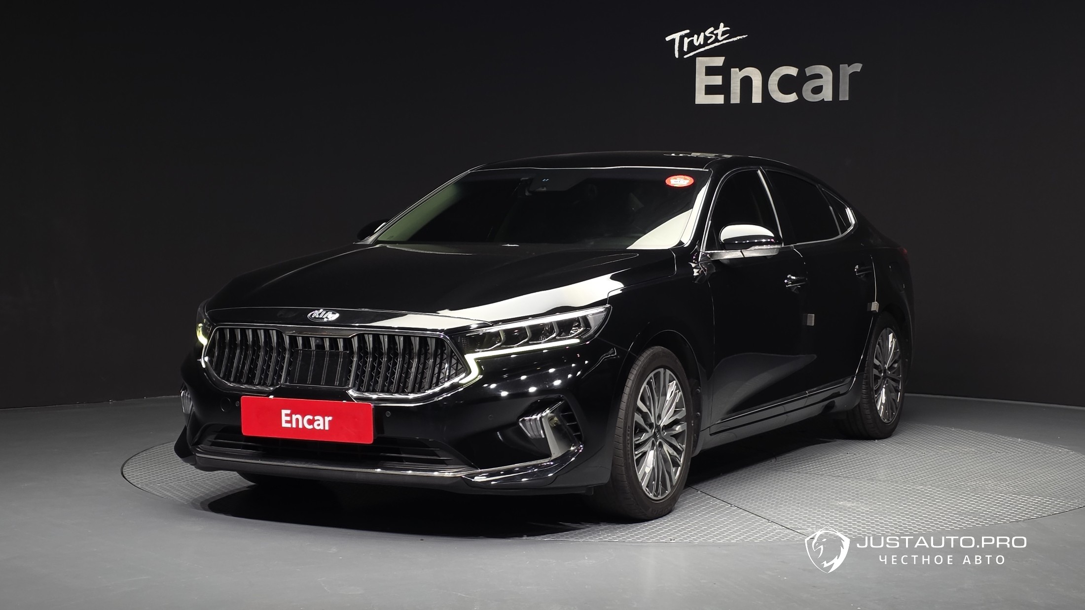 Автомобиль Kia K7