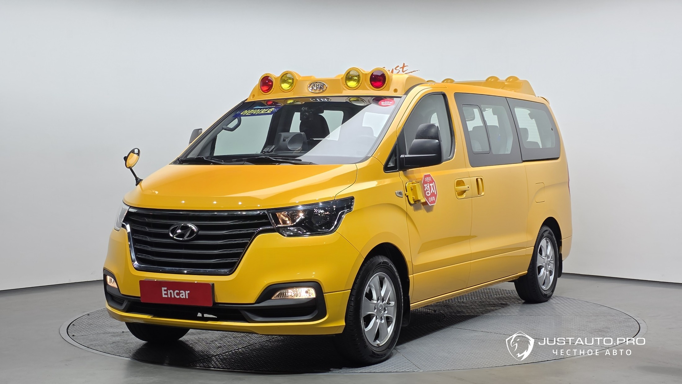 Автомобиль Hyundai Starex